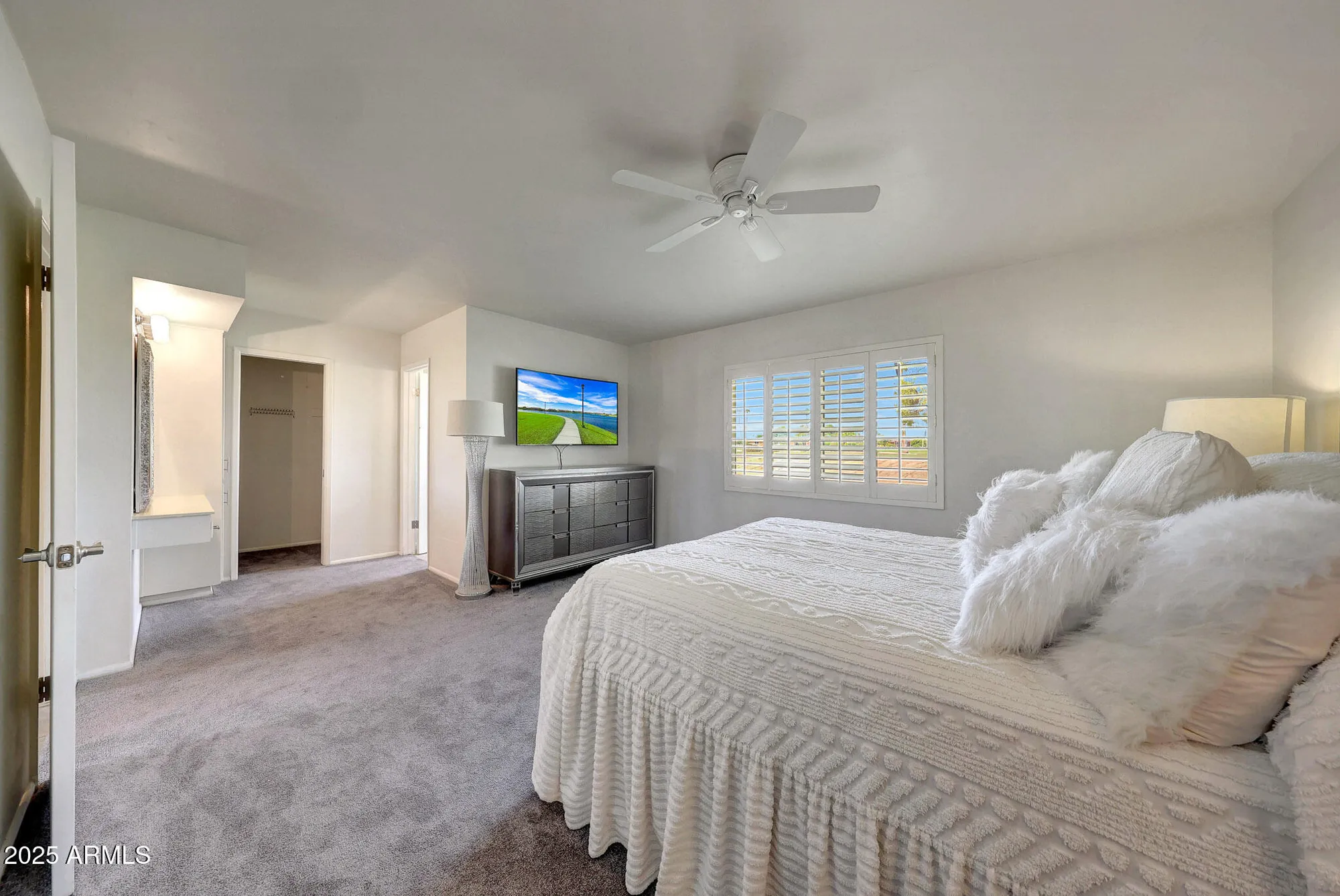 Property Slideshow image 17 of 28 | 10416 w prairie hills cir, Sun City, AZ, 85351