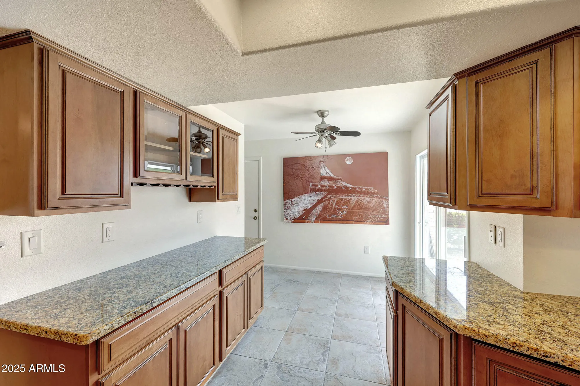 Property Slideshow image 9 of 28 | 10416 w prairie hills cir, Sun City, AZ, 85351