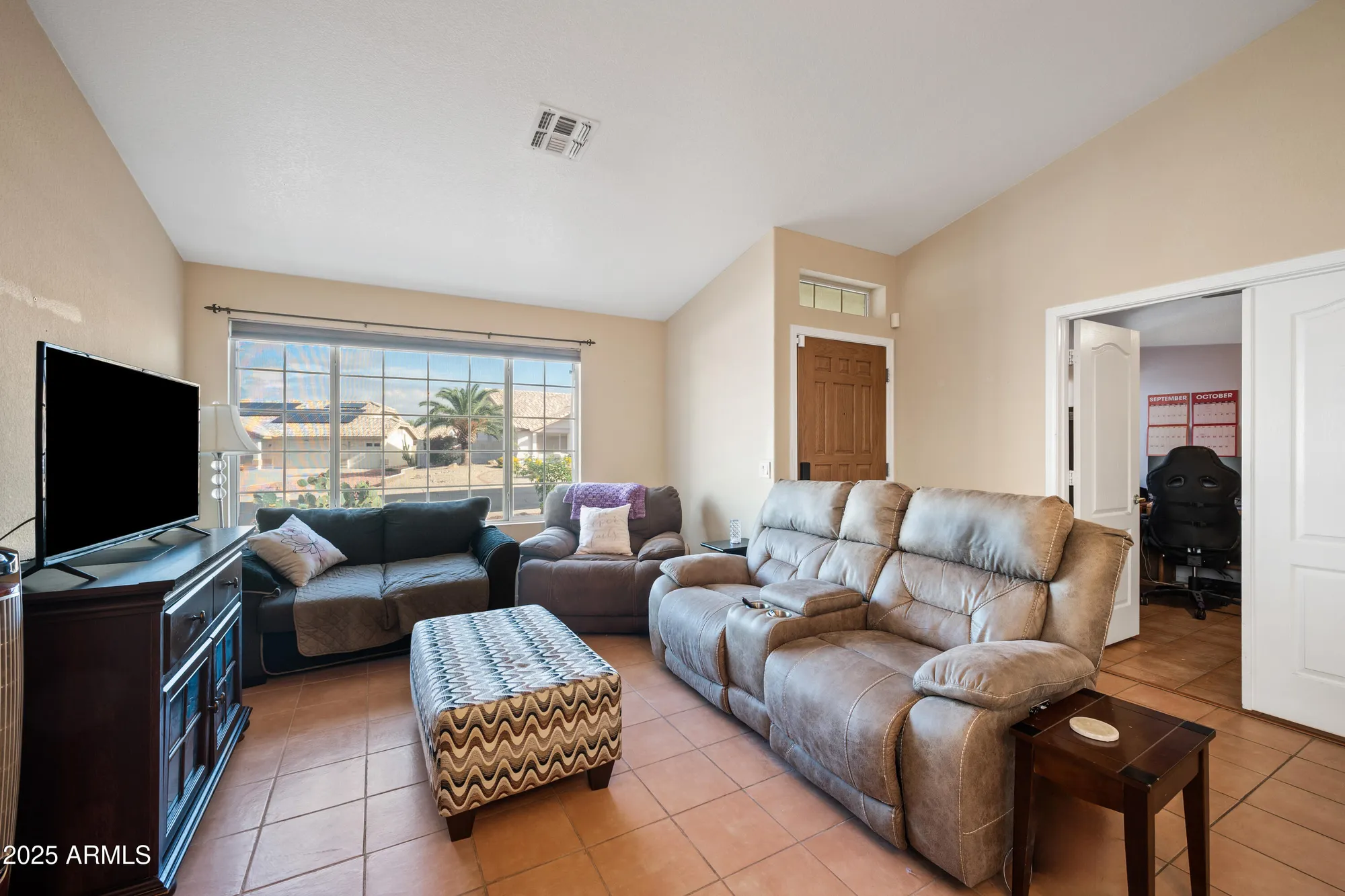Property Slideshow image 24 of 28 | 10763 w runion dr, Peoria, AZ, 85373