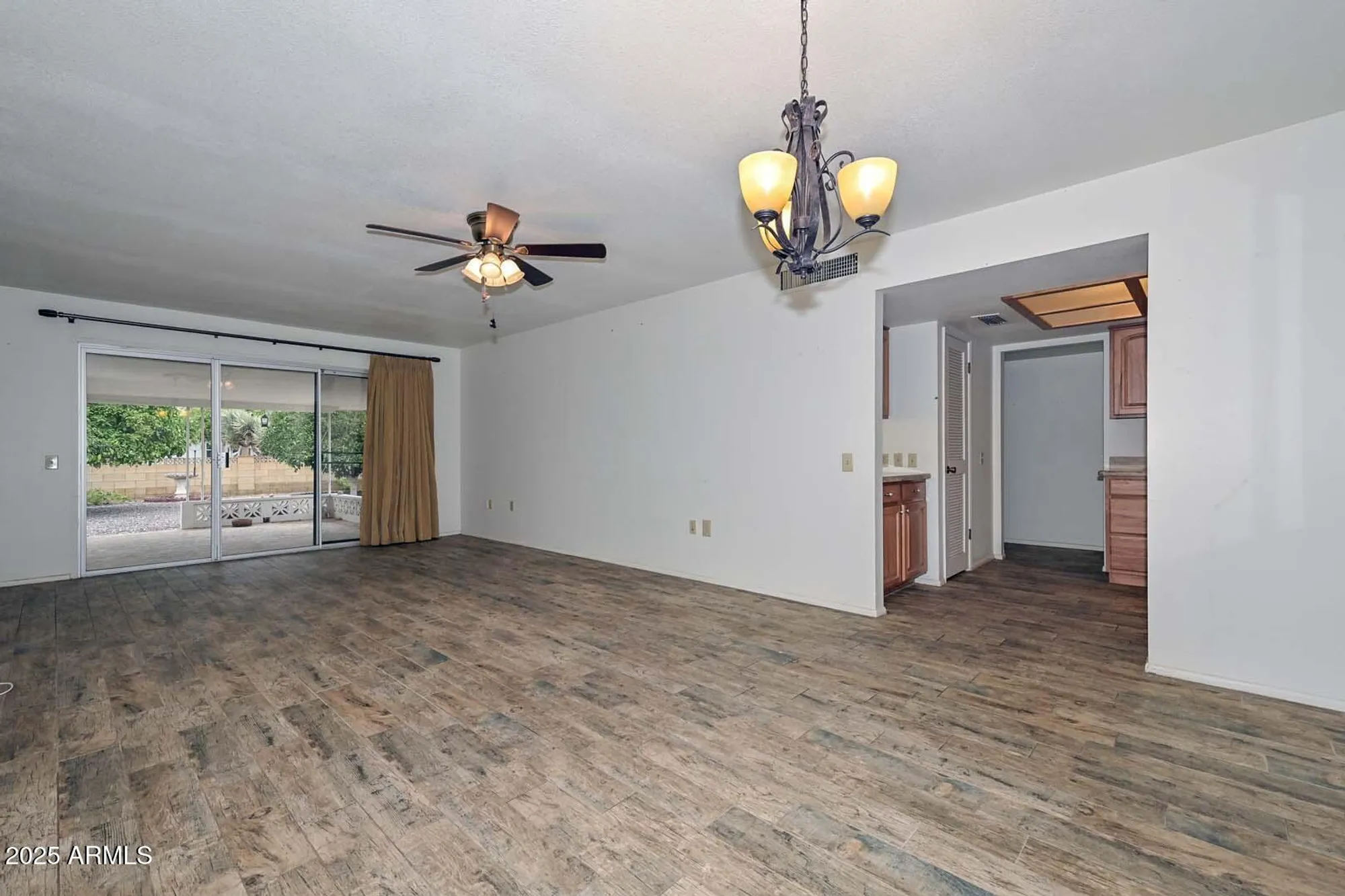 Property Slideshow image 14 of 41 | 9434 w raintree dr, Sun City, AZ, 85351