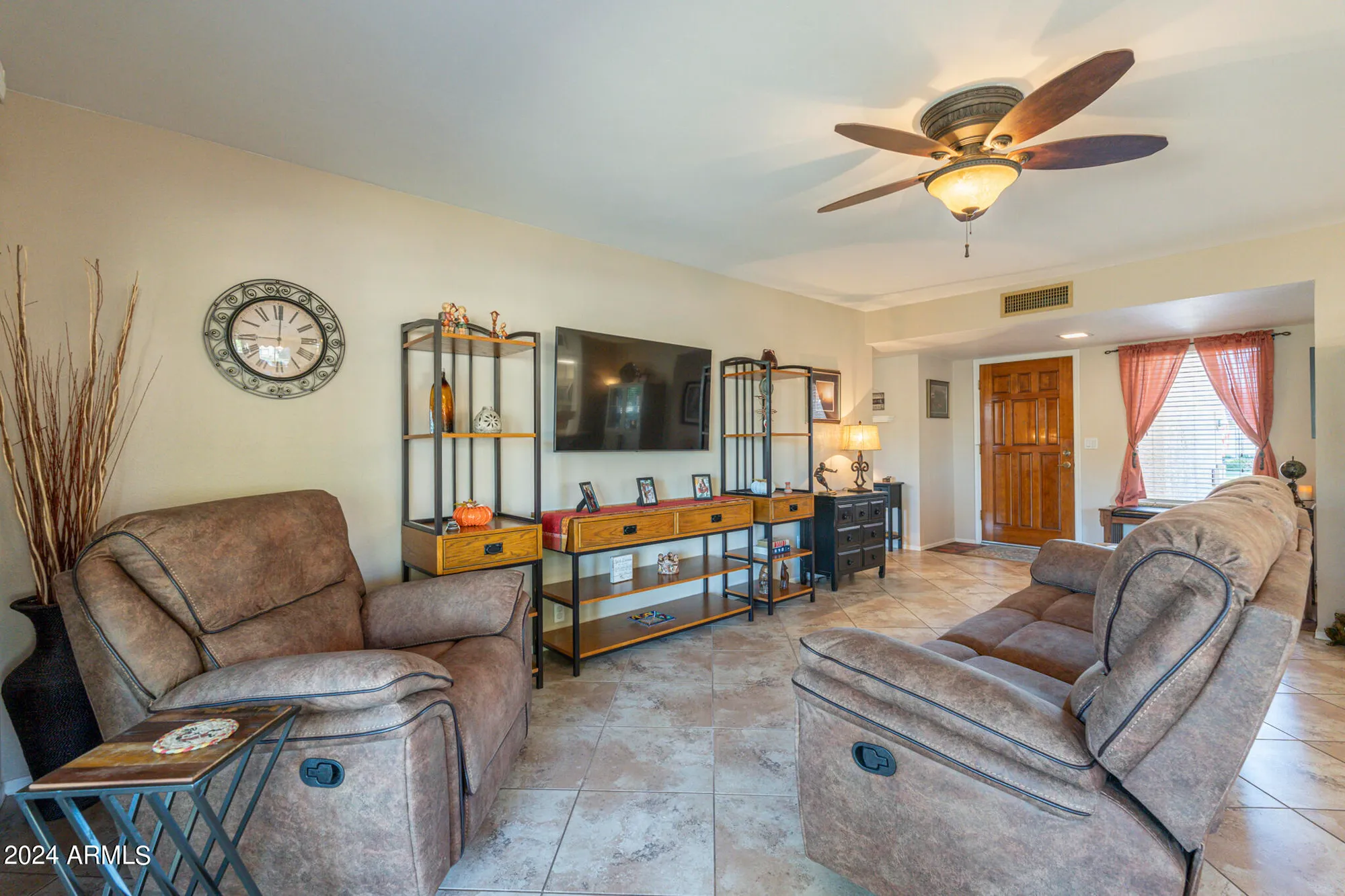 Property Slideshow image 8 of 58 | 9708 w rimrock dr, Peoria, AZ, 85382