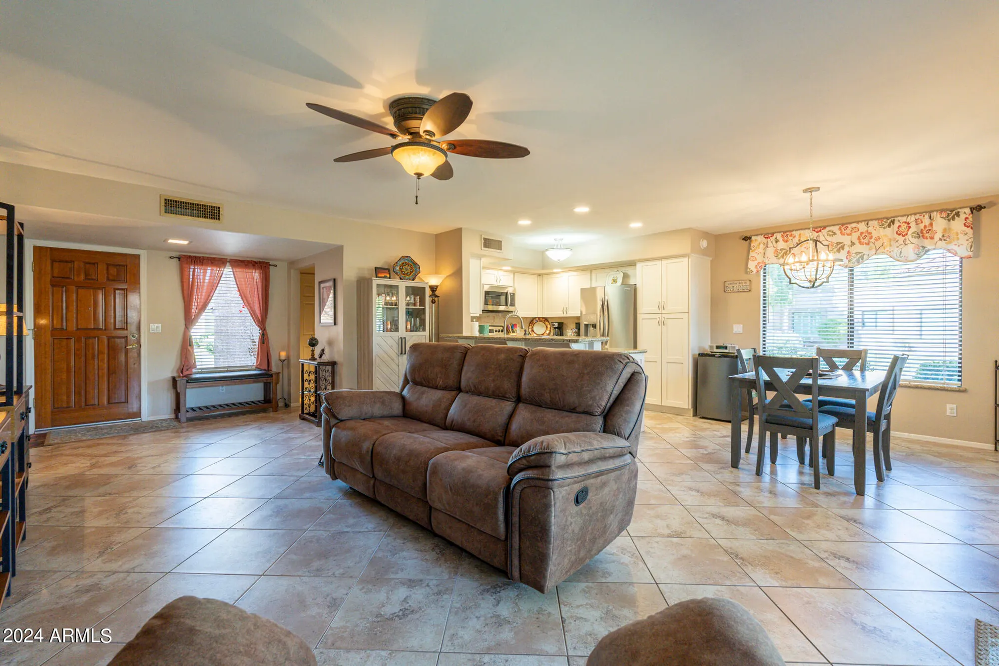 Property Slideshow image 9 of 58 | 9708 w rimrock dr, Peoria, AZ, 85382