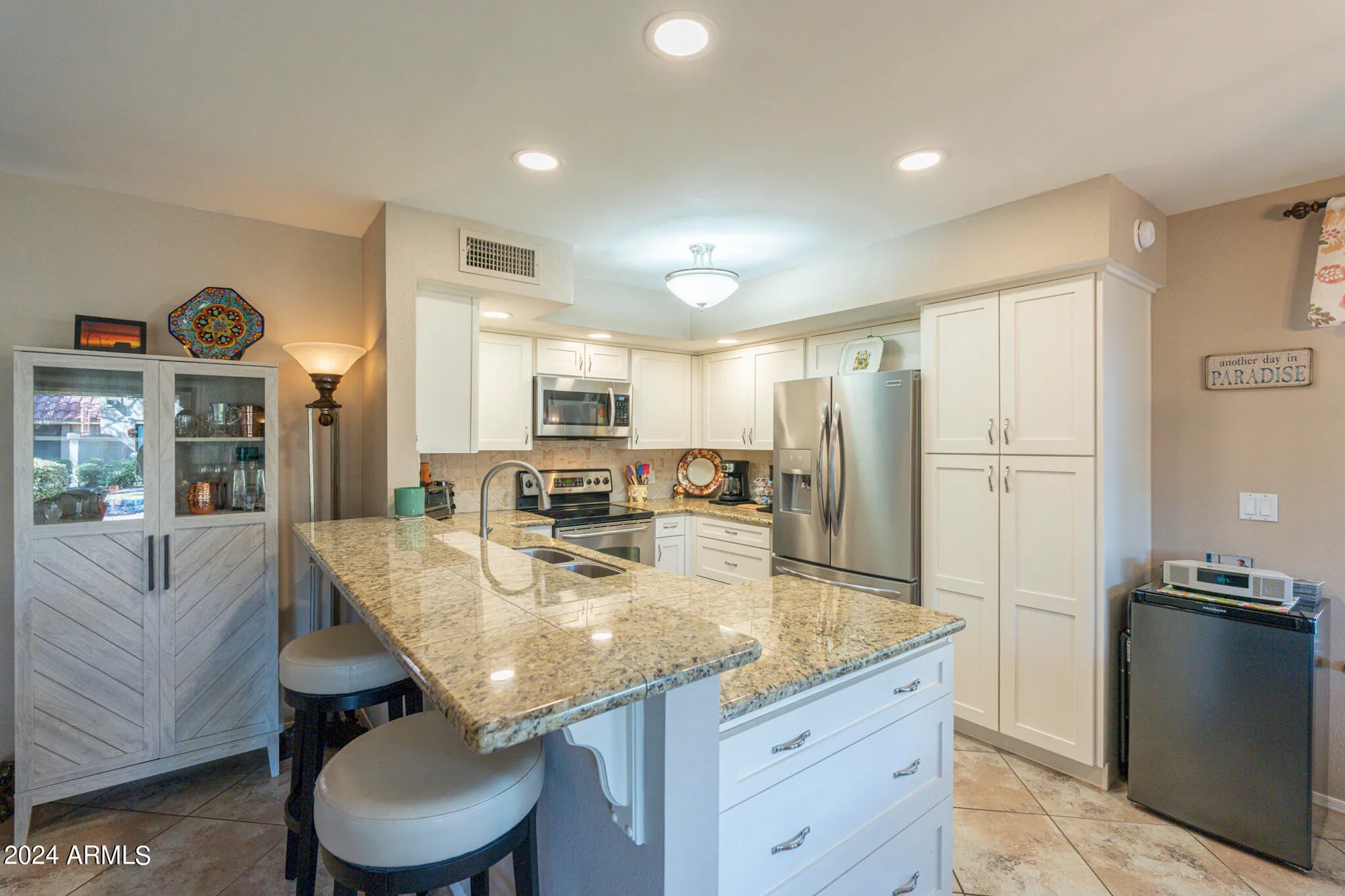 Property Slideshow image 16 of 58 | 9708 w rimrock dr, Peoria, AZ, 85382