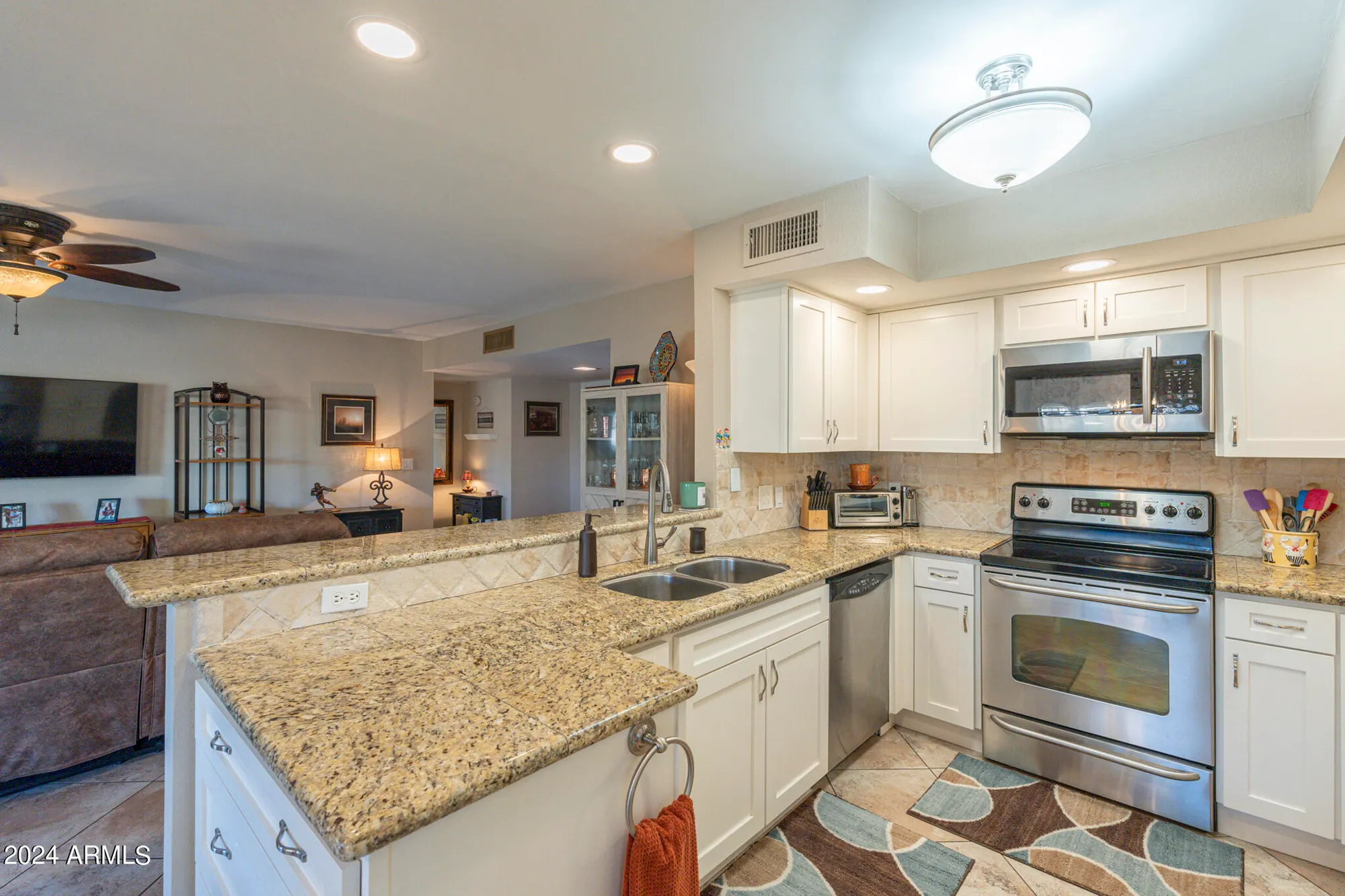 Property Slideshow image 18 of 58 | 9708 w rimrock dr, Peoria, AZ, 85382