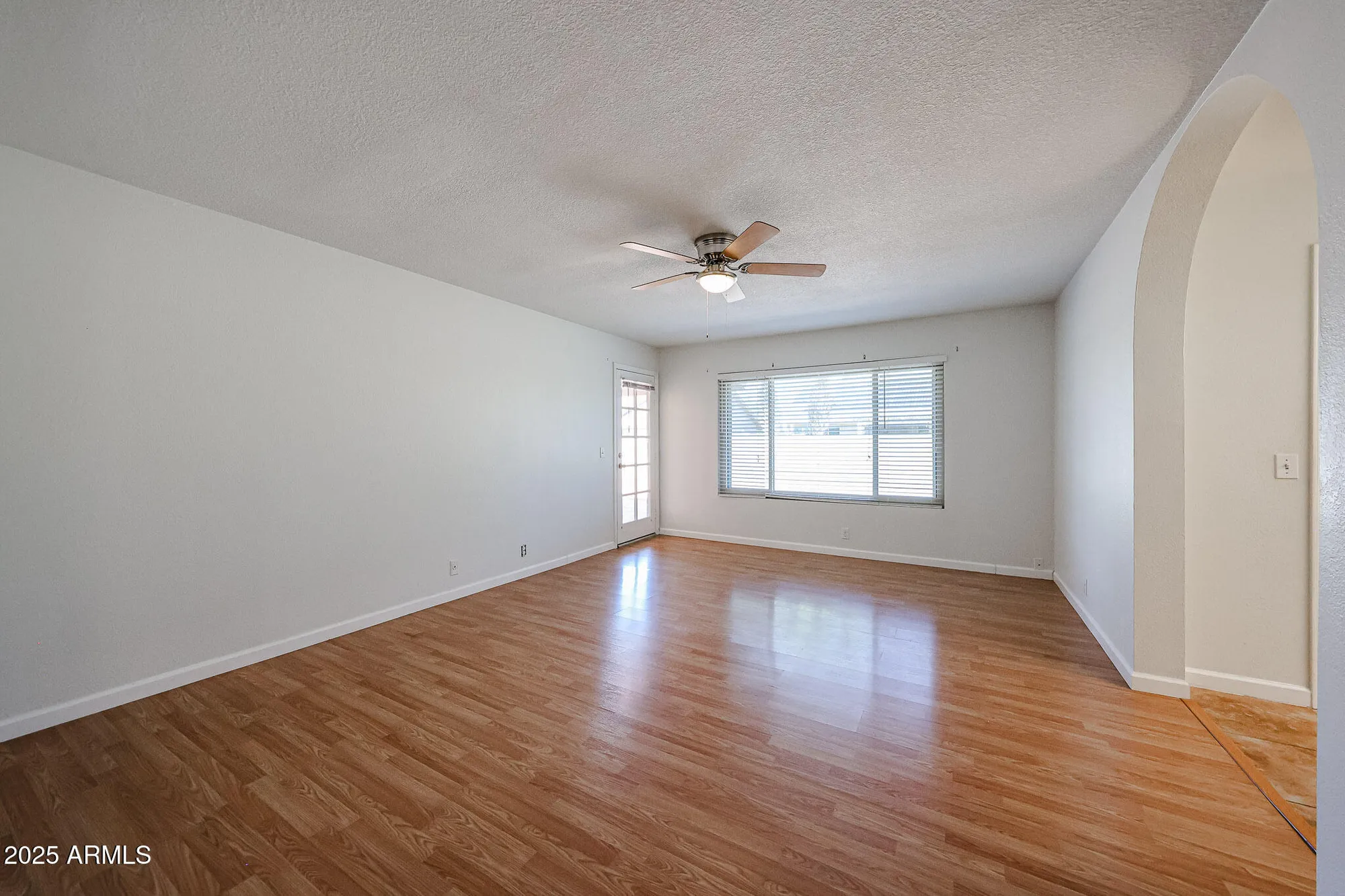 Property Slideshow image 18 of 34 | 9832 w behrend dr, Peoria, AZ, 85382