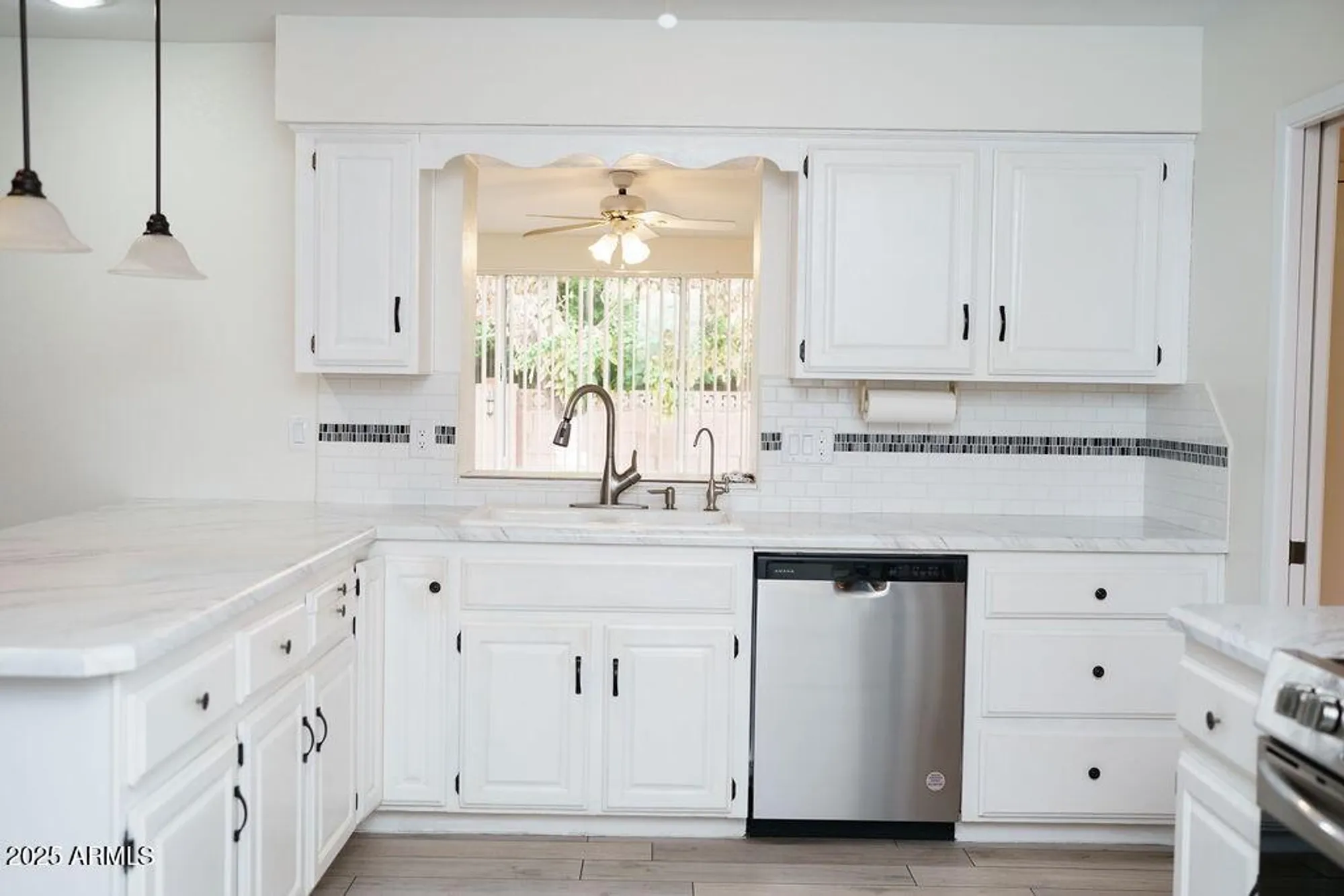 Property Slideshow image 14 of 49 | 7937 e monte ave, Mesa, AZ, 85209