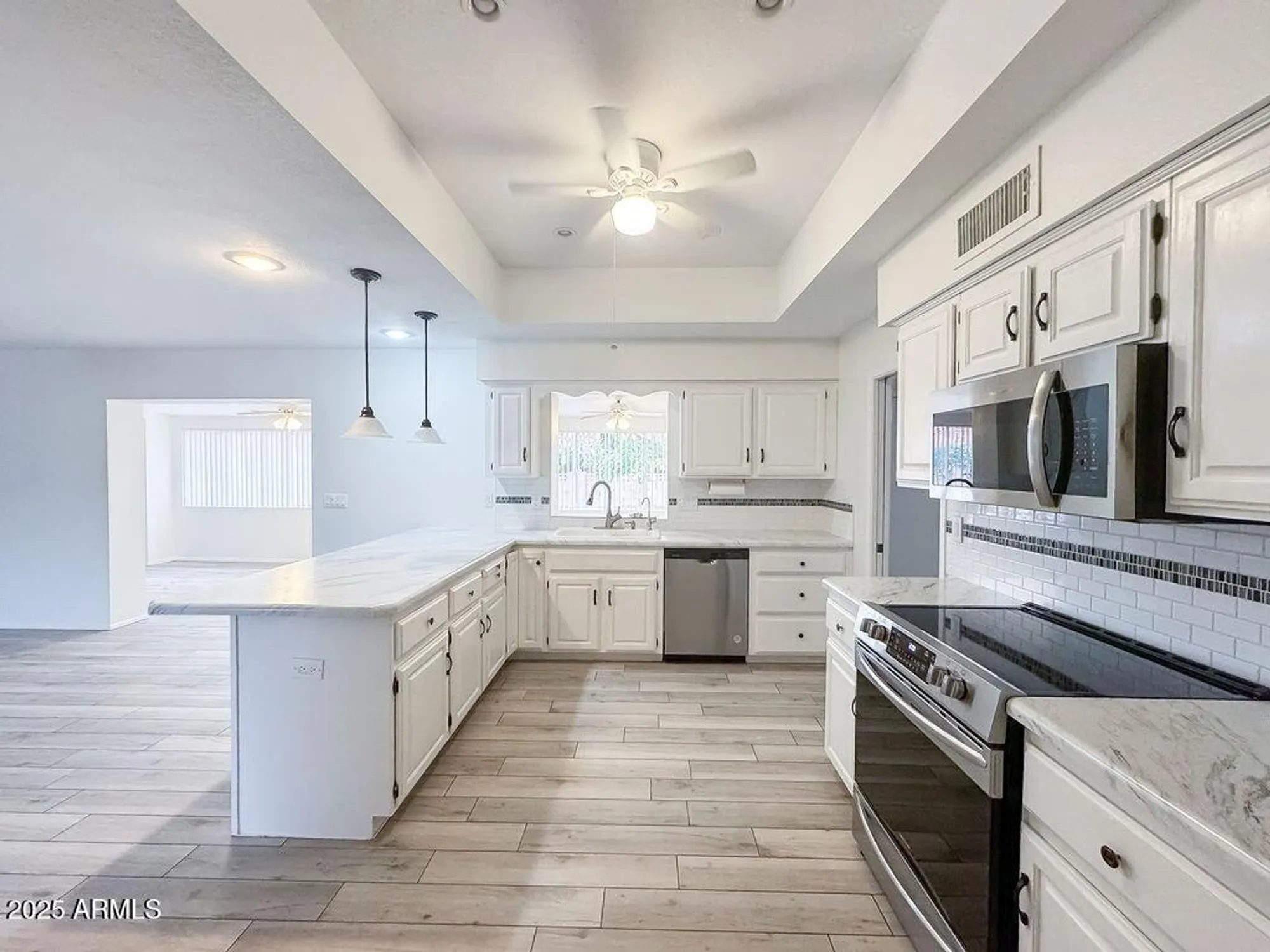 Property Slideshow image 15 of 49 | 7937 e monte ave, Mesa, AZ, 85209