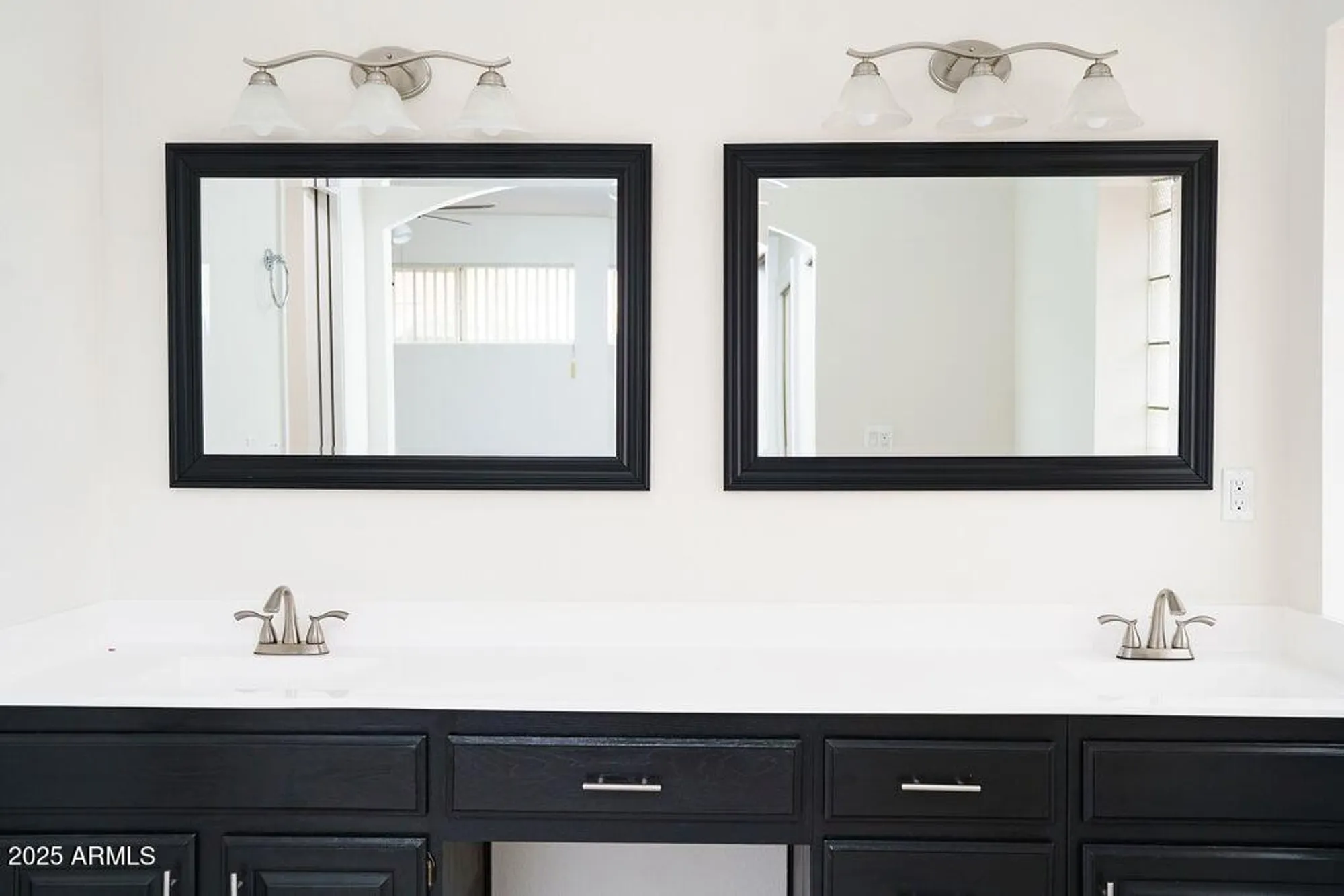 Property Slideshow image 31 of 49 | 7937 e monte ave, Mesa, AZ, 85209