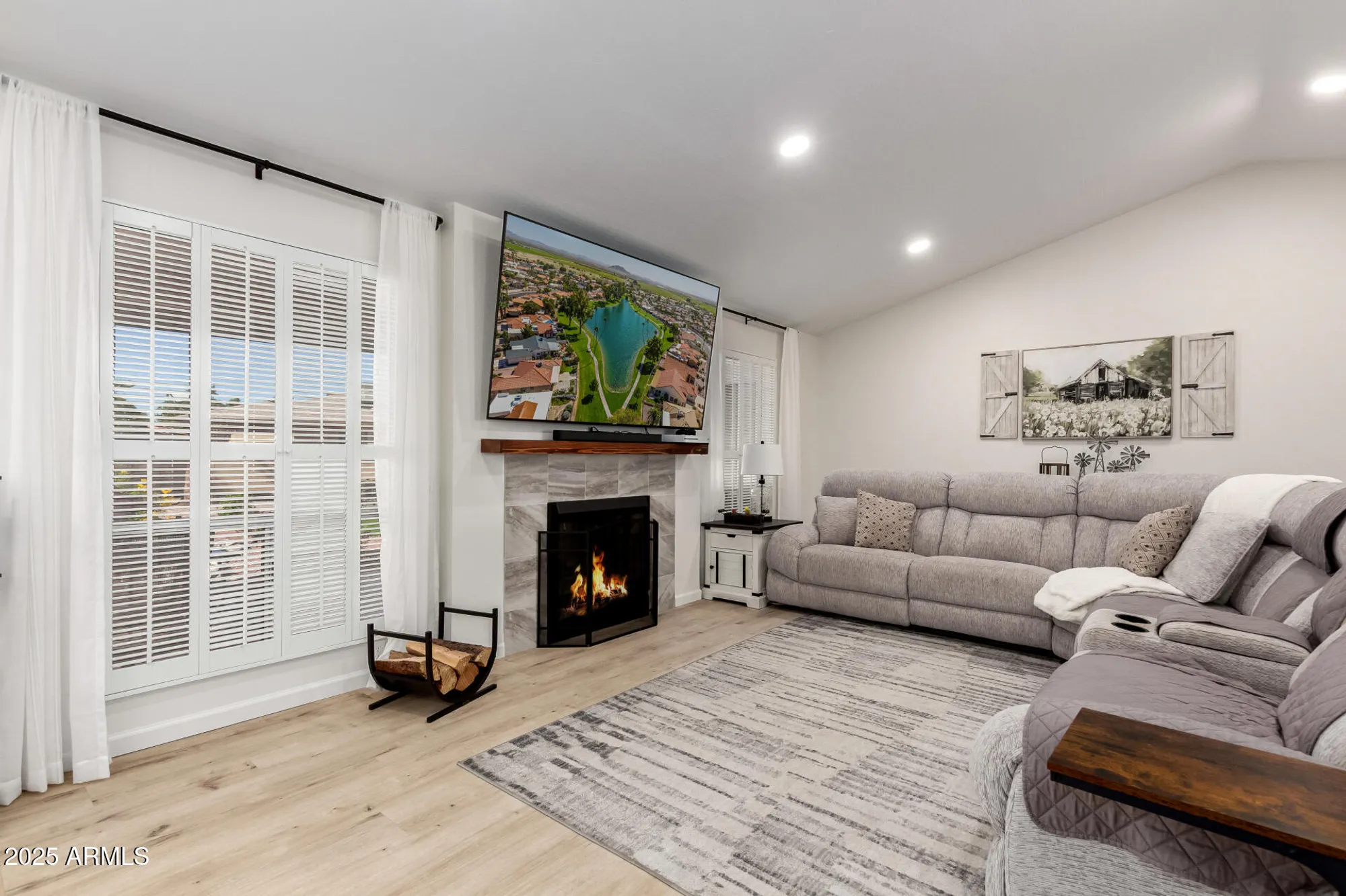 Property Slideshow image 10 of 54 | 26414 s lakemont dr, Sun Lakes, AZ, 85248