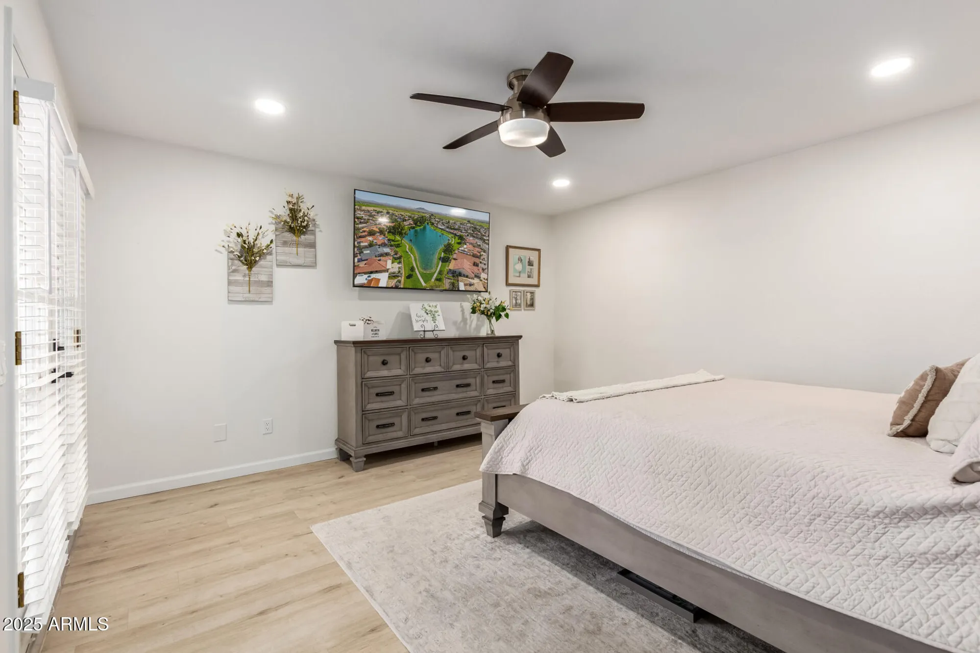 Property Slideshow image 22 of 54 | 26414 s lakemont dr, Sun Lakes, AZ, 85248