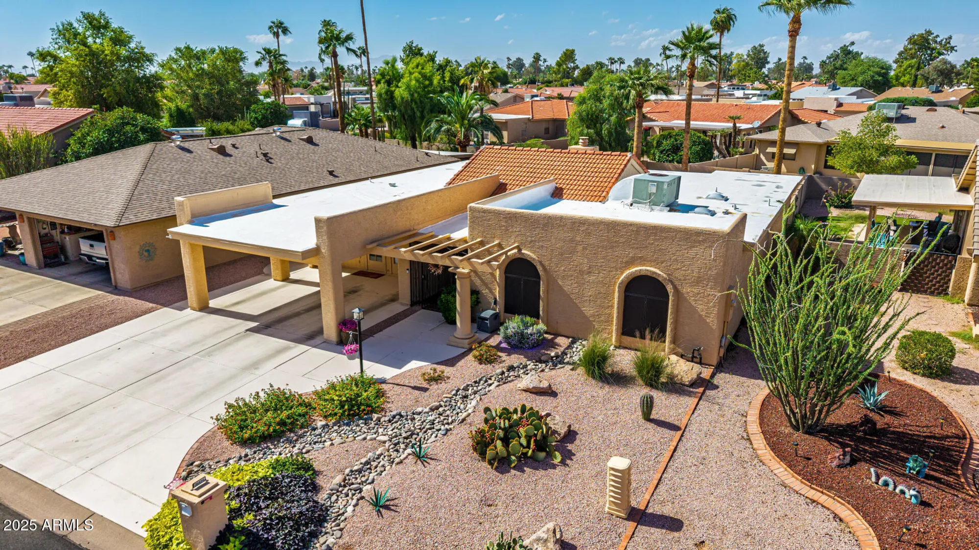 Property Slideshow image 36 of 54 | 26414 s lakemont dr, Sun Lakes, AZ, 85248