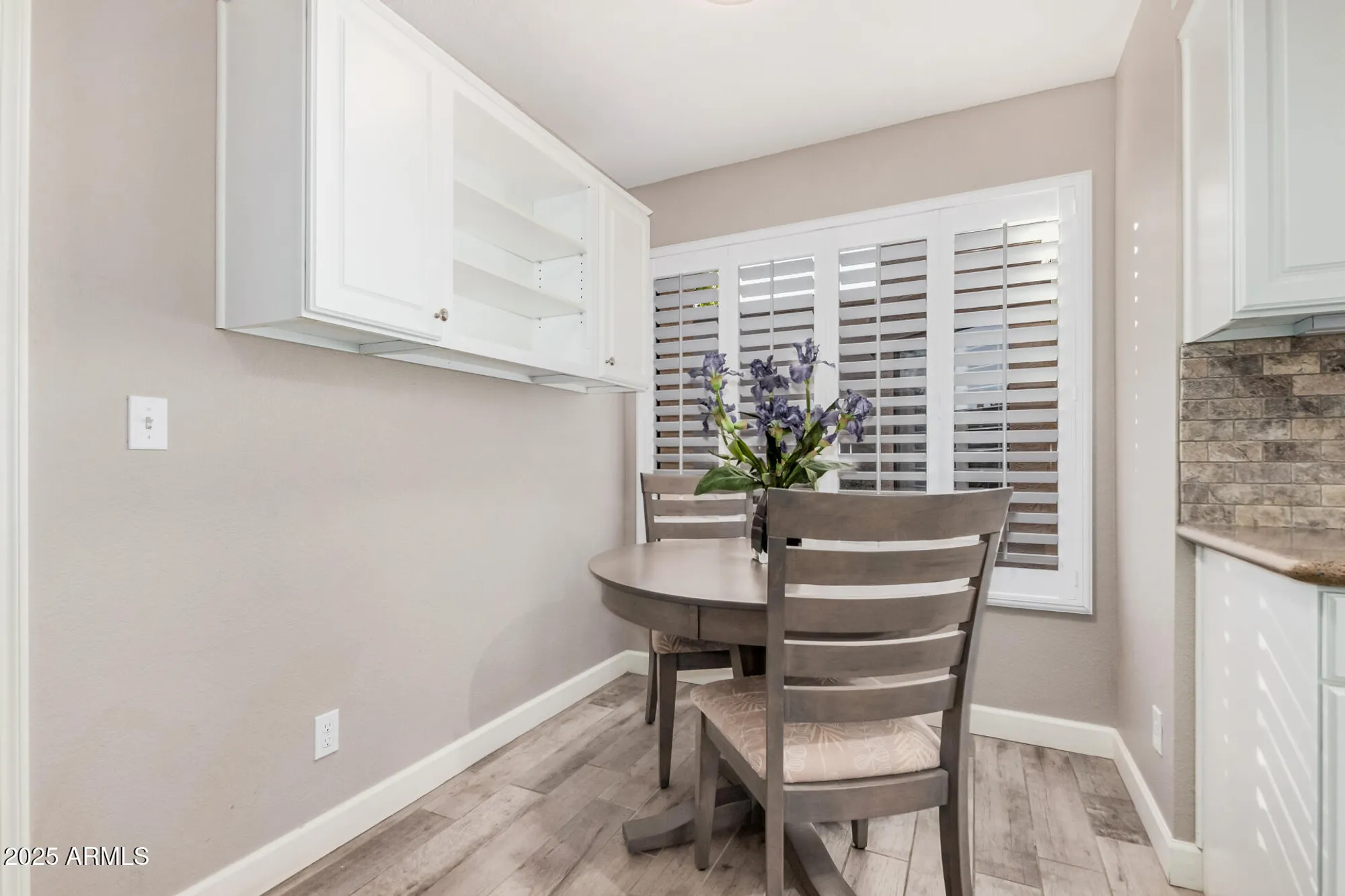 Property Slideshow image 12 of 44 | 9704 w tonto ln, Peoria, AZ, 85382