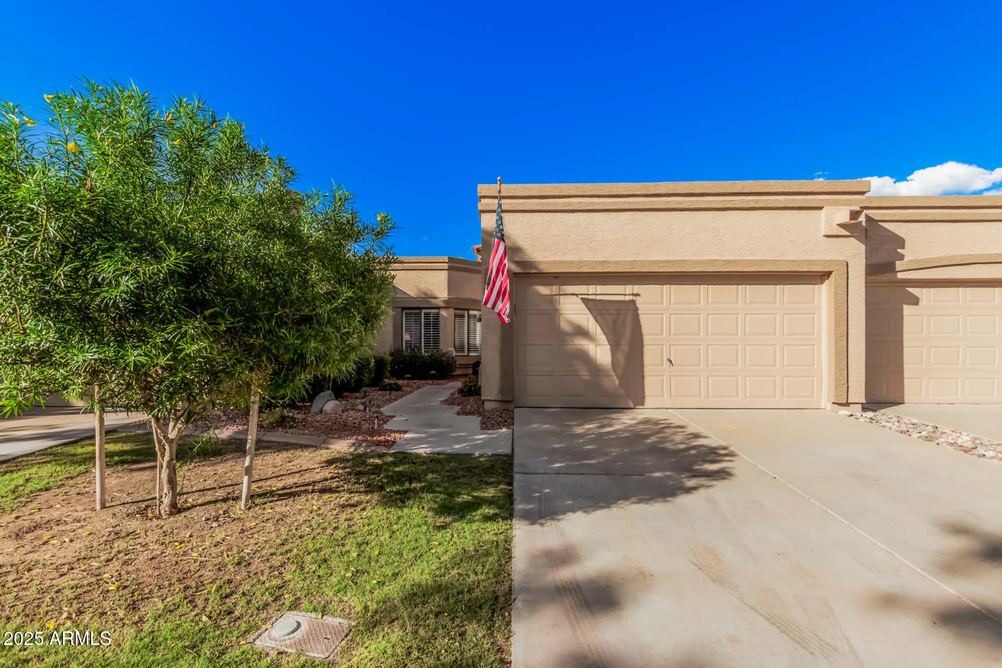 Property Slideshow image 1 of 44 | 9704 w tonto ln, Peoria, AZ, 85382