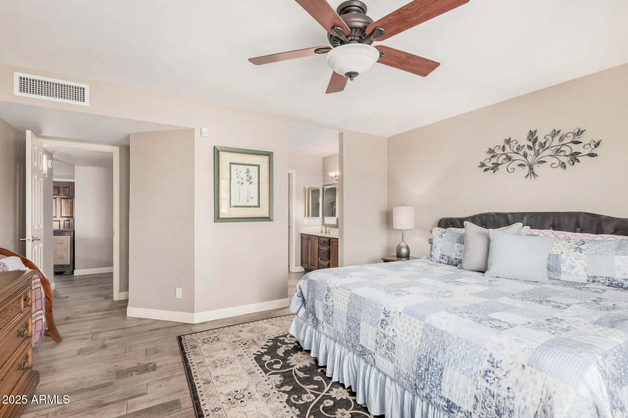 Property Slideshow image 13 of 44 | 9704 w tonto ln, Peoria, AZ, 85382