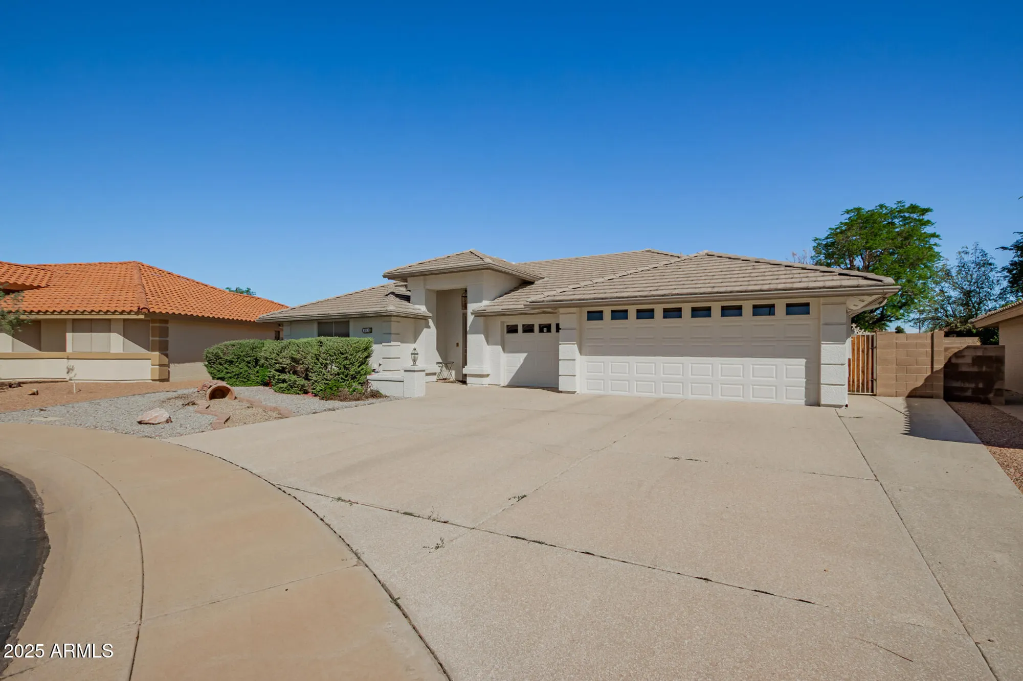 Property Slideshow image 2 of 38 | 2153 s cherrywood cir, Mesa, AZ, 85209
