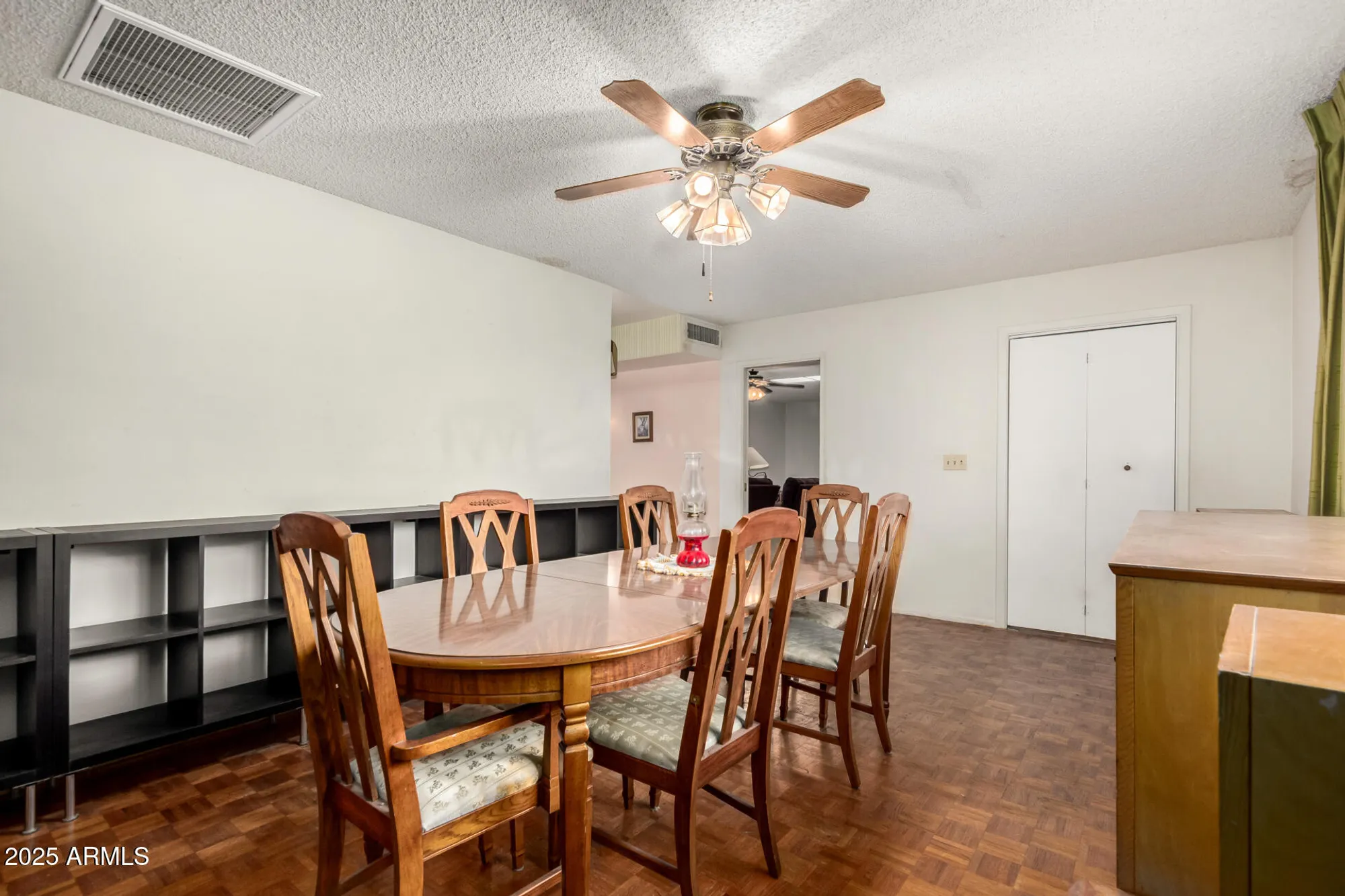 Property Slideshow image 19 of 43 | 10701 w el capitan cir, Sun City, AZ, 85351