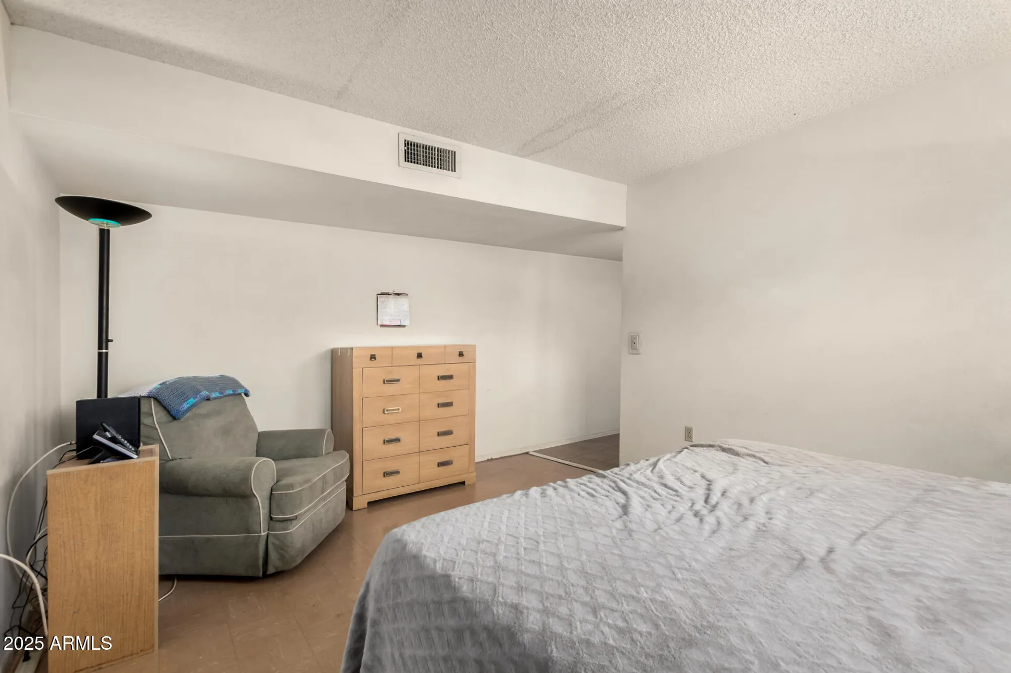 Property Slideshow image 33 of 43 | 10701 w el capitan cir, Sun City, AZ, 85351