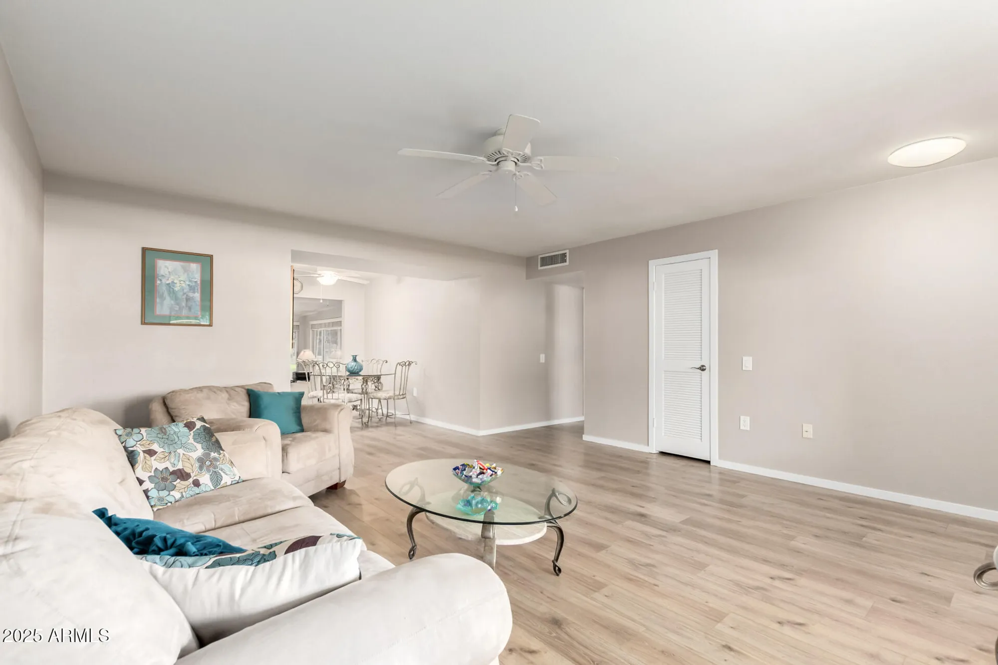 Property Slideshow image 7 of 31 | 9625 w oak ridge dr, Sun City, AZ, 85351