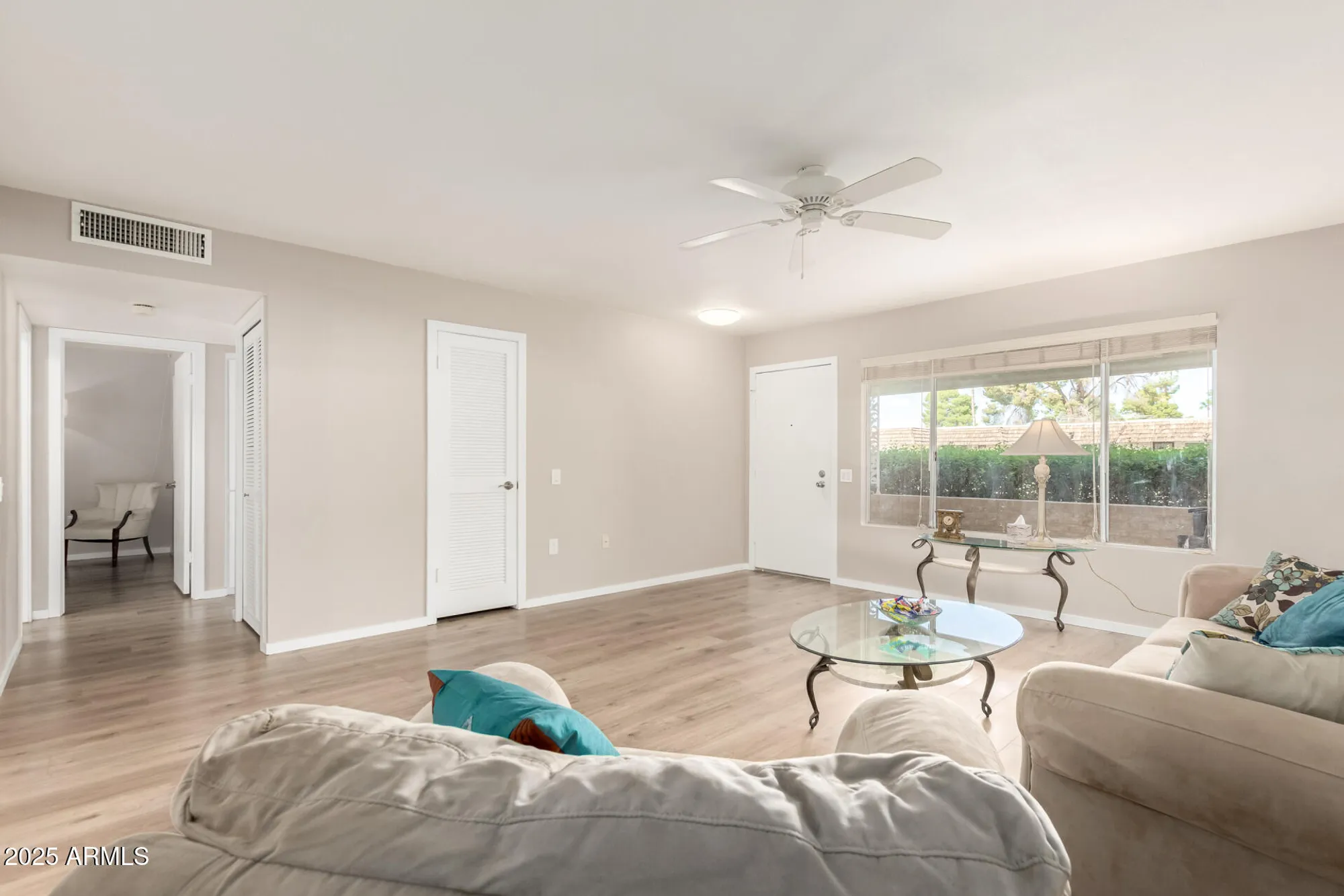 Property Slideshow image 6 of 31 | 9625 w oak ridge dr, Sun City, AZ, 85351