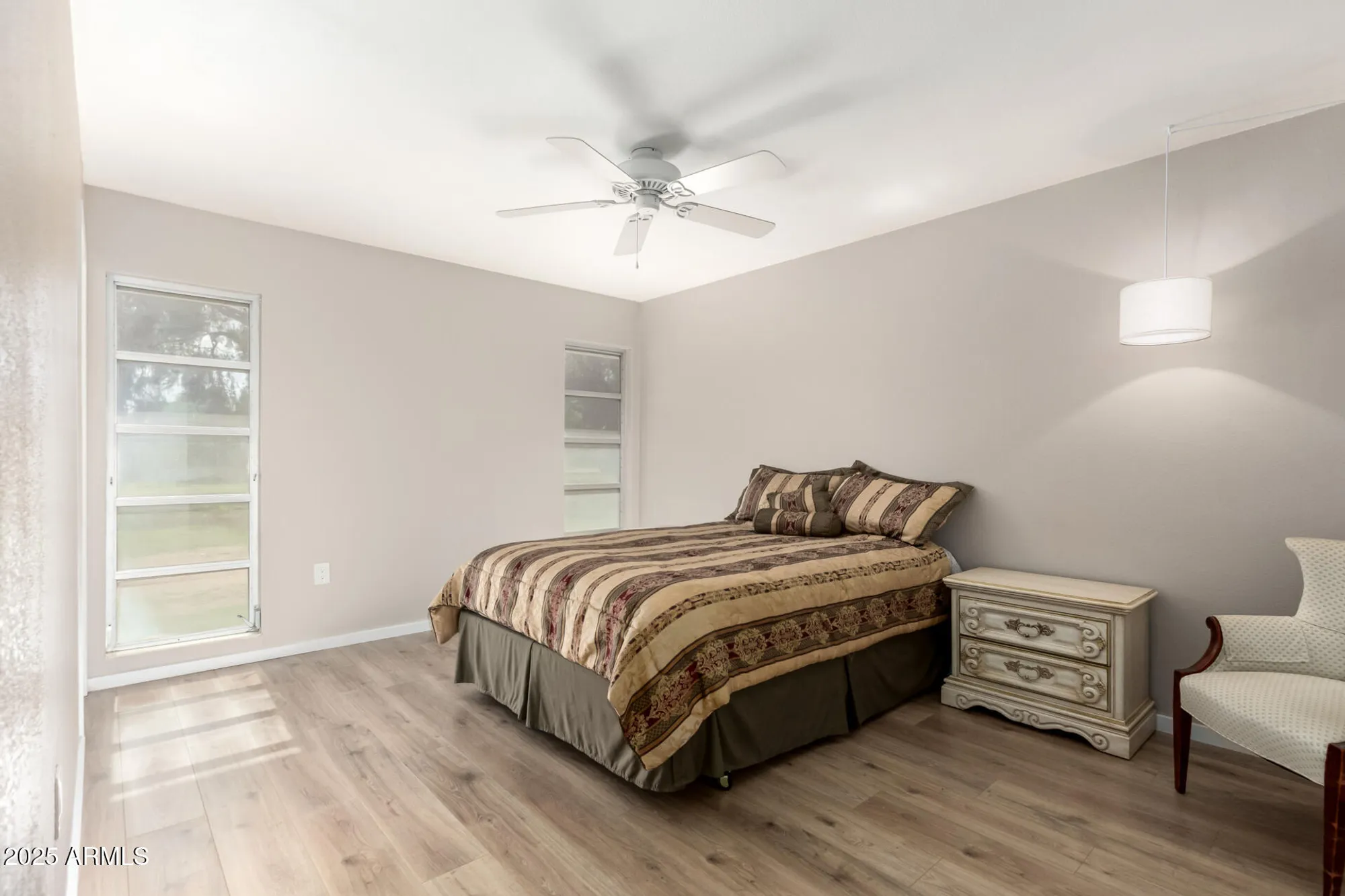 Property Slideshow image 15 of 31 | 9625 w oak ridge dr, Sun City, AZ, 85351