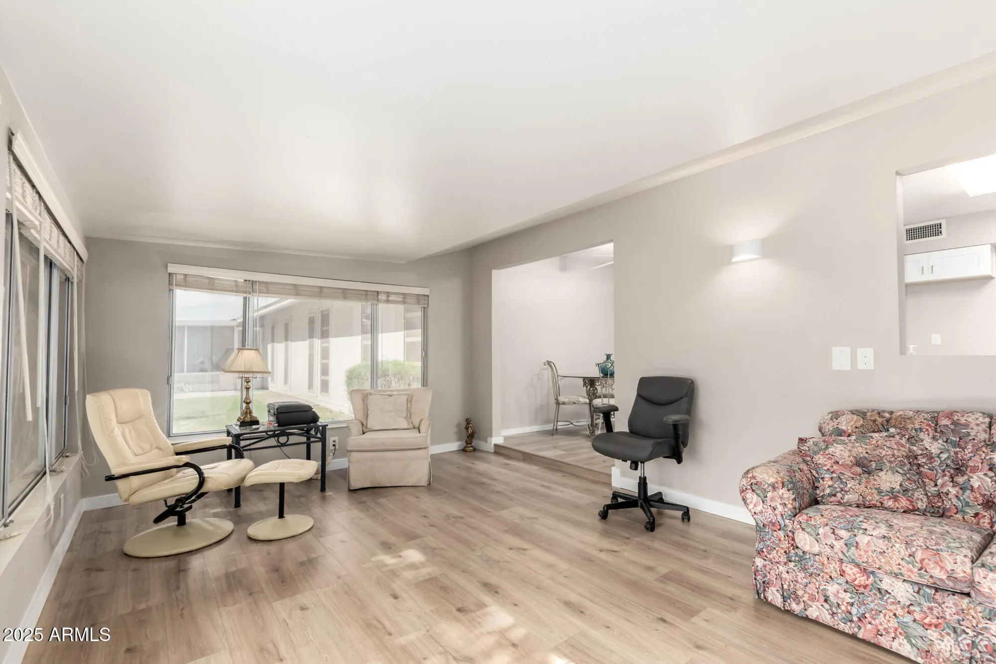 Property Slideshow image 9 of 31 | 9625 w oak ridge dr, Sun City, AZ, 85351