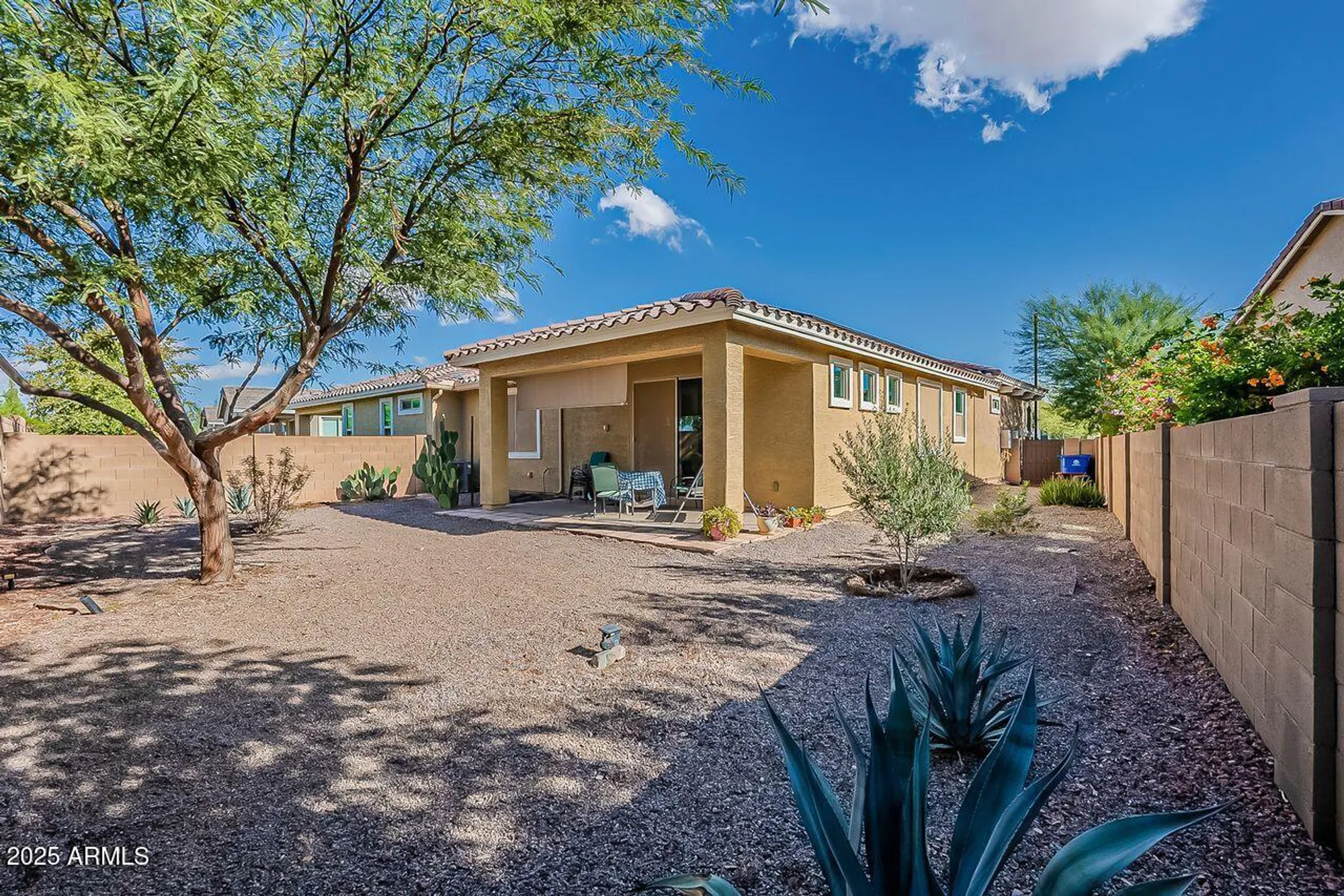 Property Slideshow image 43 of 54 | 17237 w west wind dr, Surprise, AZ, 85387