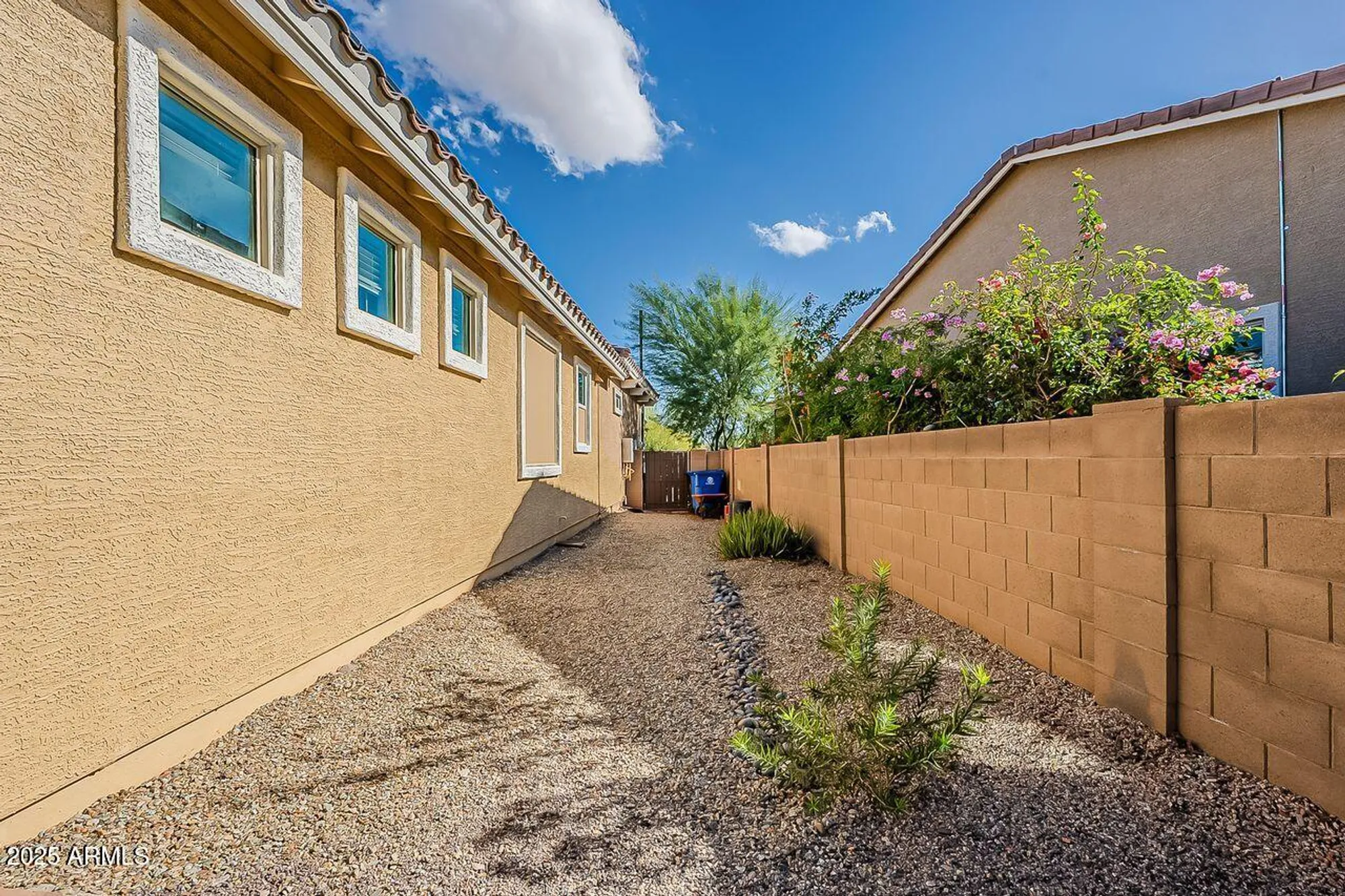 Property Slideshow image 44 of 54 | 17237 w west wind dr, Surprise, AZ, 85387