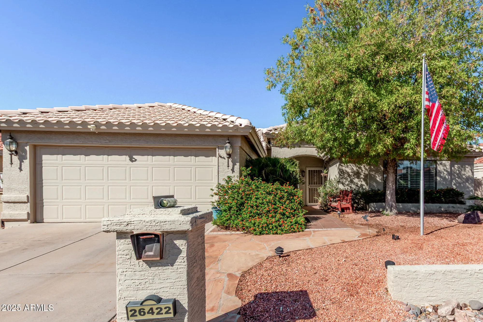 Property Slideshow image 1 of 30 | 26422 s boxwood dr, Sun Lakes, AZ, 85248