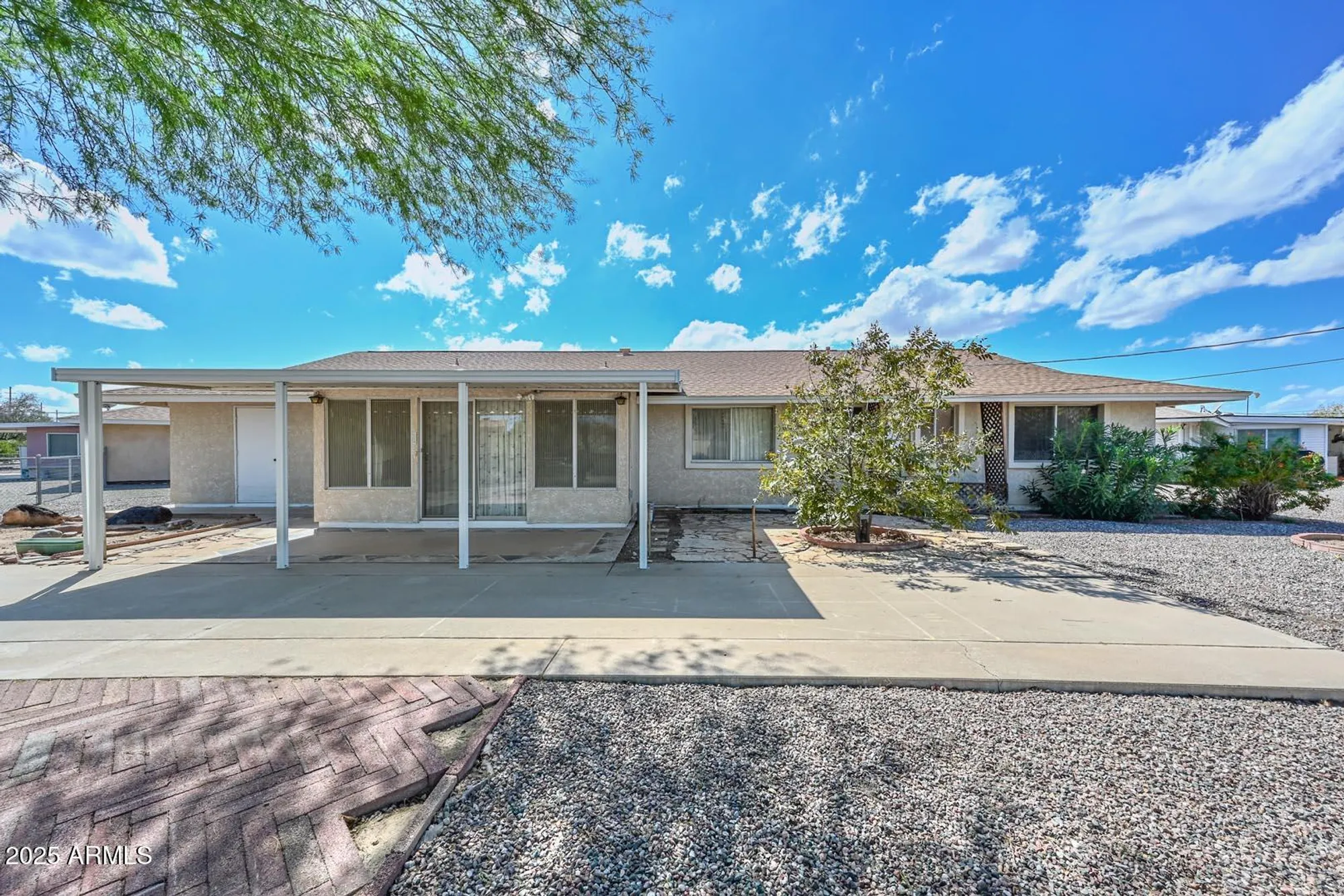 Property Slideshow image 3 of 52 | 9916 w hope cir, Sun City, AZ, 85351