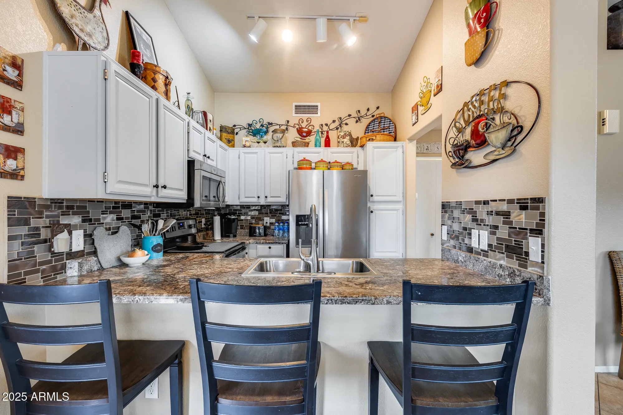 Property Slideshow image 9 of 59 | 14300 w bell rd unit 303, Surprise, AZ, 85374
