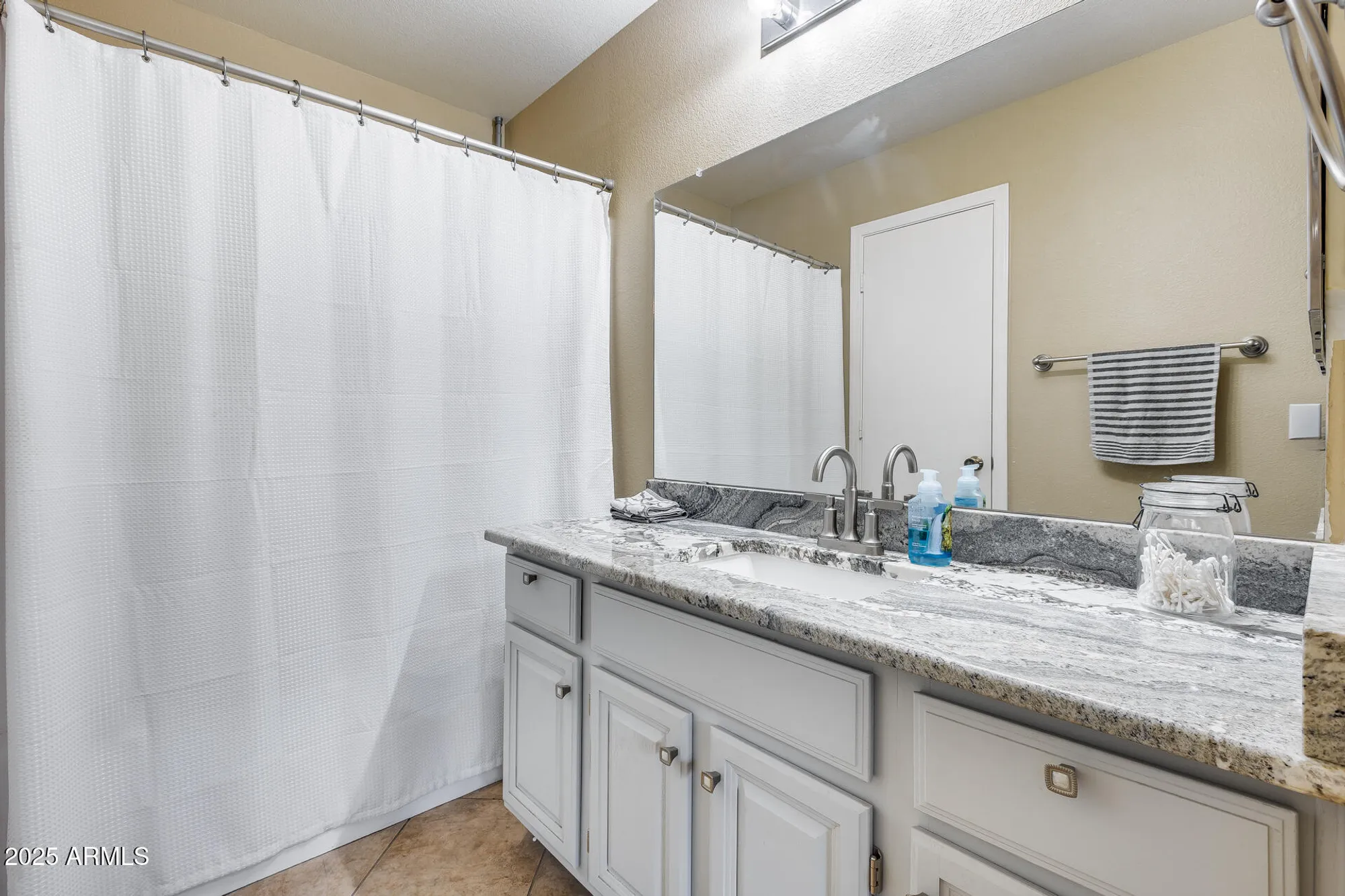 Property Slideshow image 19 of 59 | 14300 w bell rd unit 303, Surprise, AZ, 85374