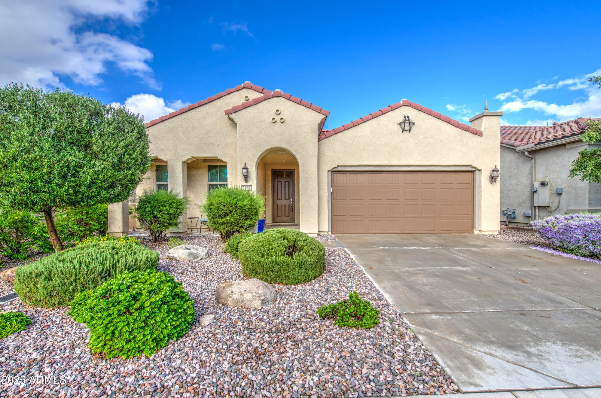 Property Slideshow image 1 of 35 | 7184 w noble prairie way, Florence, AZ, 85132