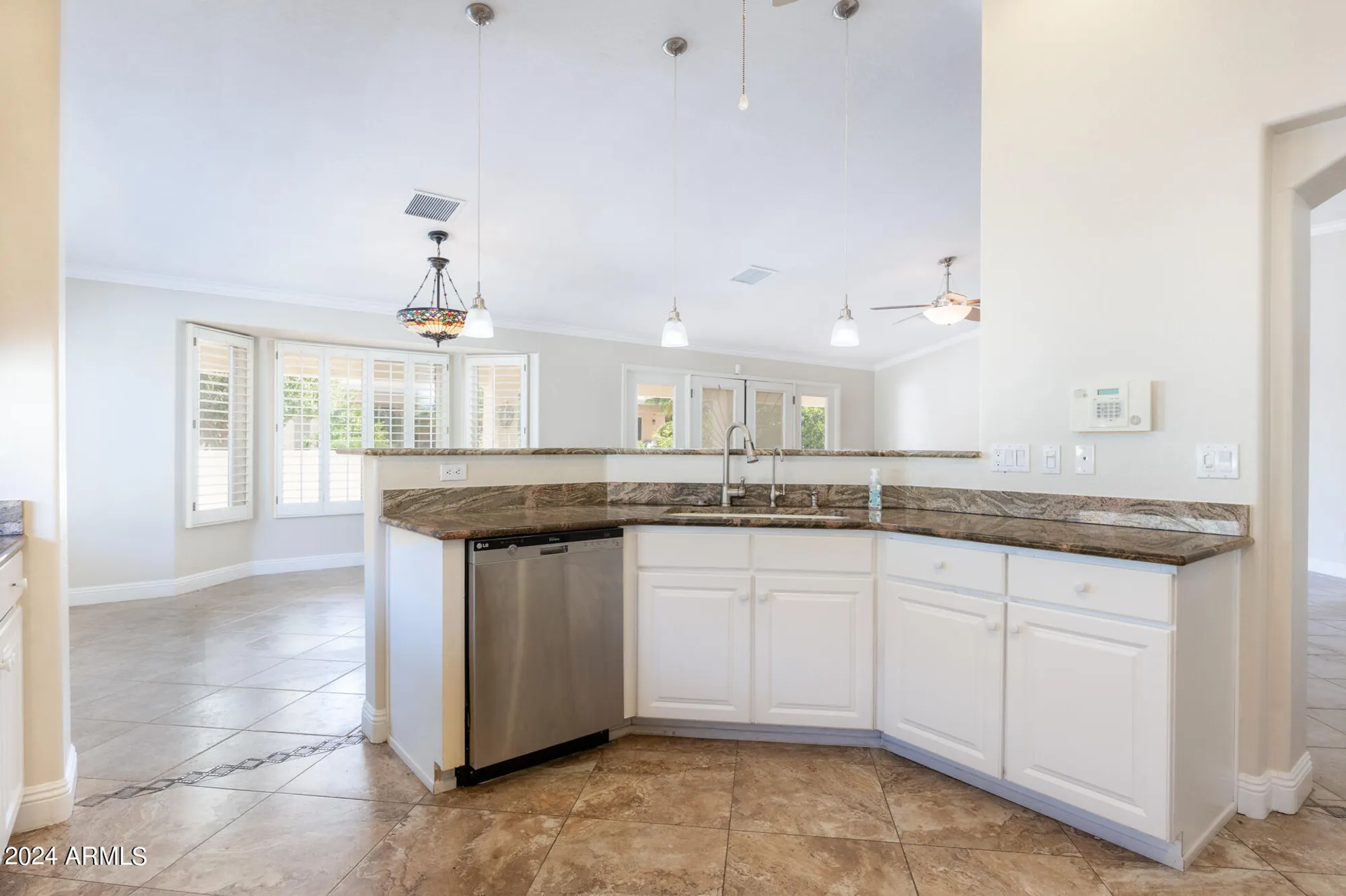 Property Slideshow image 12 of 43 | 126 s lucia ln, Casa Grande, AZ, 85194