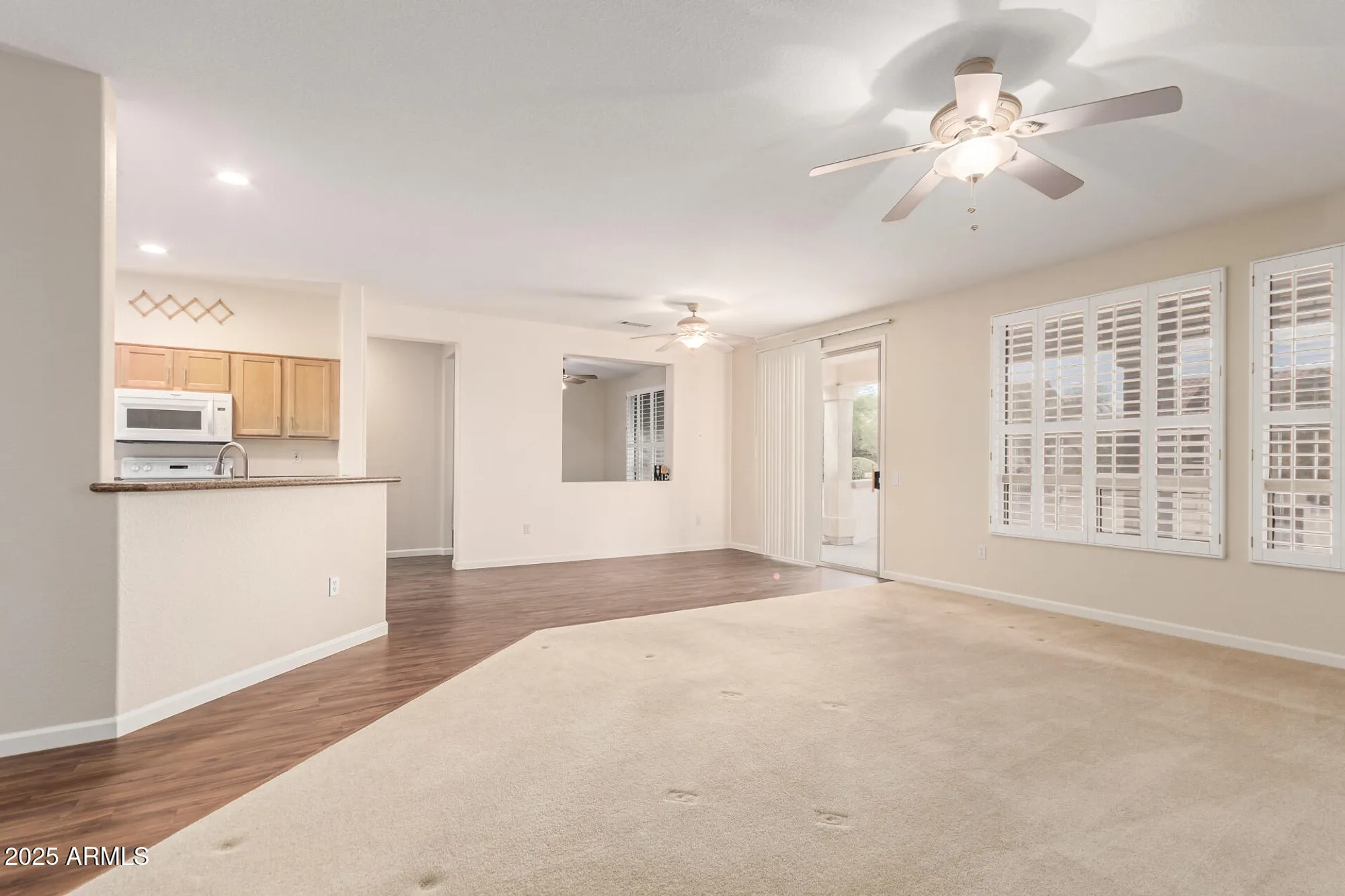 Property Slideshow image 4 of 36 | 15764 w silver breeze dr, Surprise, AZ, 85374