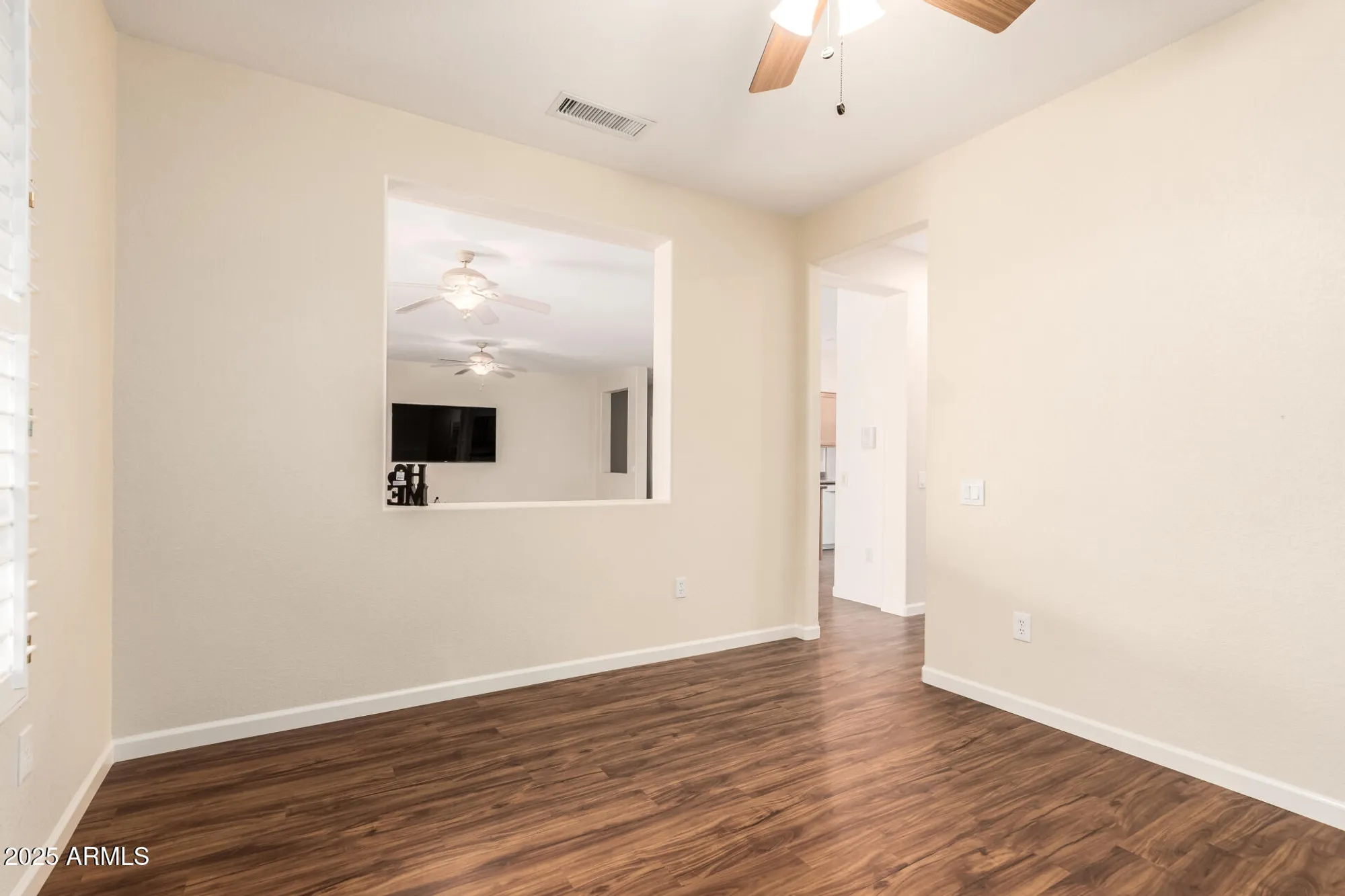 Property Slideshow image 12 of 36 | 15764 w silver breeze dr, Surprise, AZ, 85374