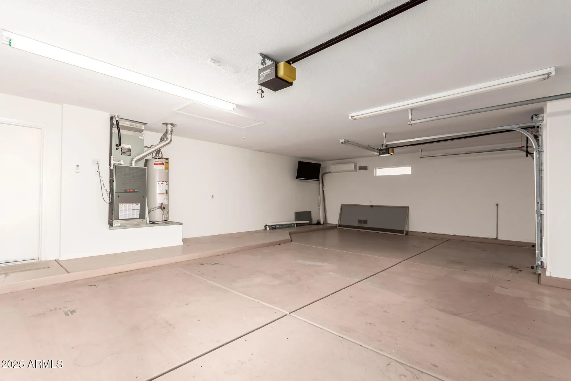 Property Slideshow image 28 of 36 | 15764 w silver breeze dr, Surprise, AZ, 85374