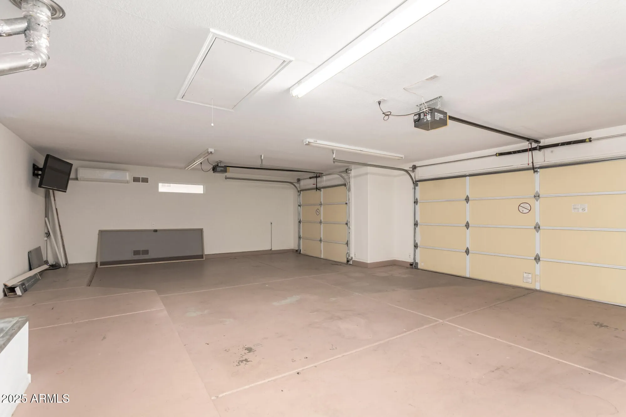 Property Slideshow image 29 of 36 | 15764 w silver breeze dr, Surprise, AZ, 85374