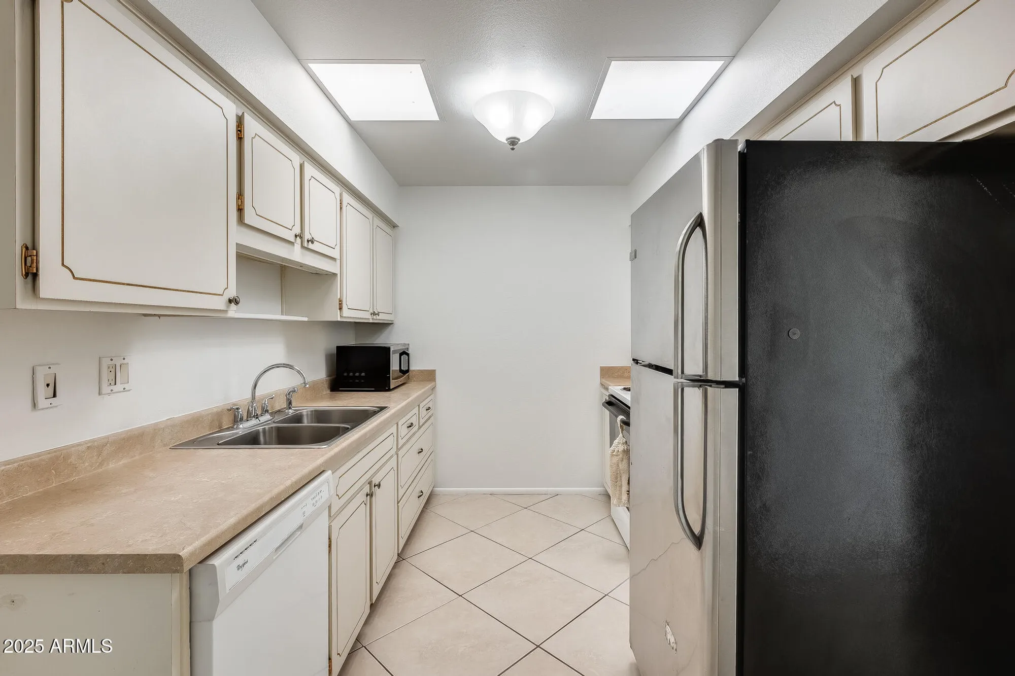 Property Slideshow image 13 of 29 | 13222 n 99th dr, Sun City, AZ, 85351