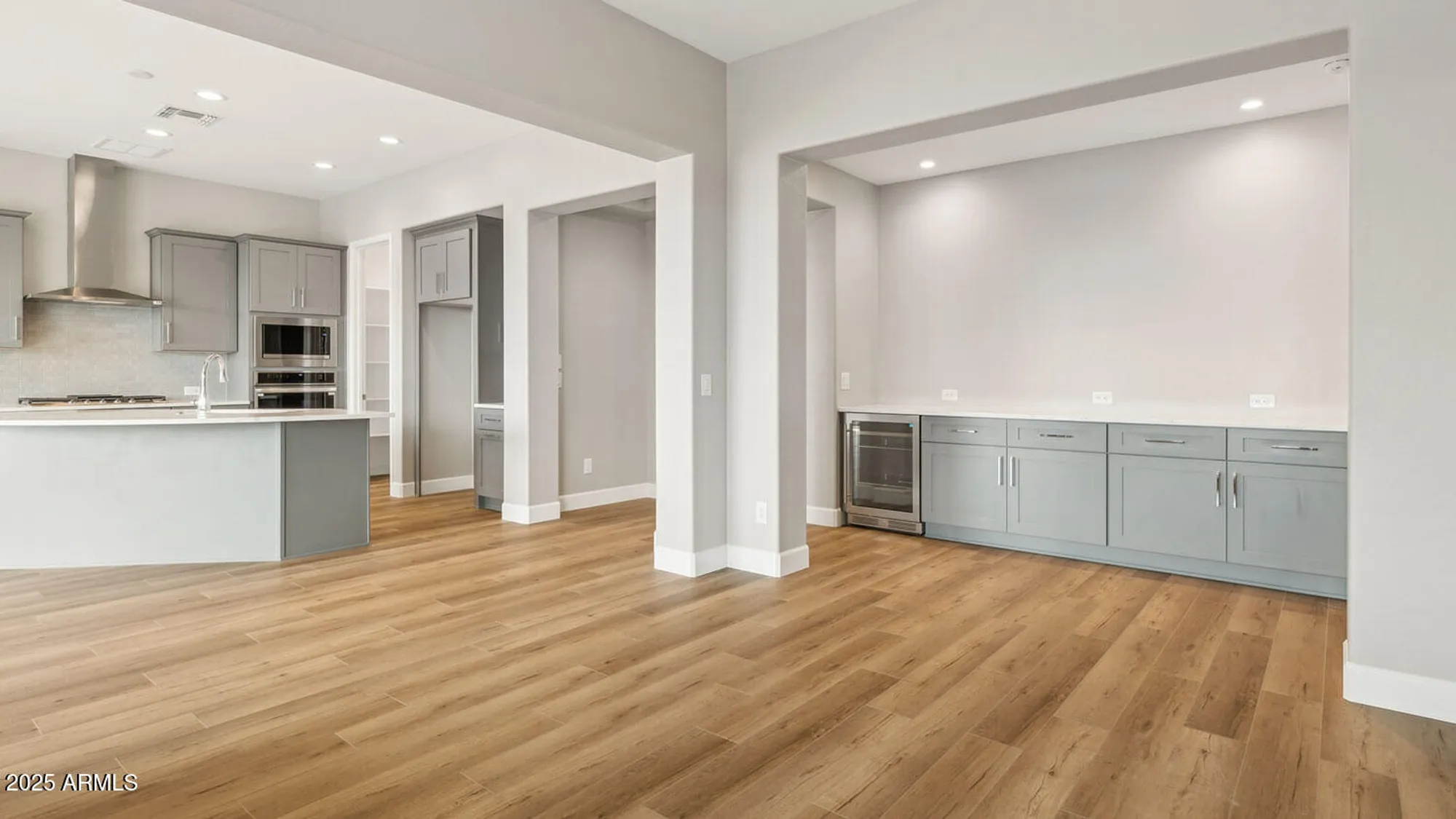 Property Slideshow image 8 of 17 | 16747 w sheila ln, Goodyear, AZ, 85395