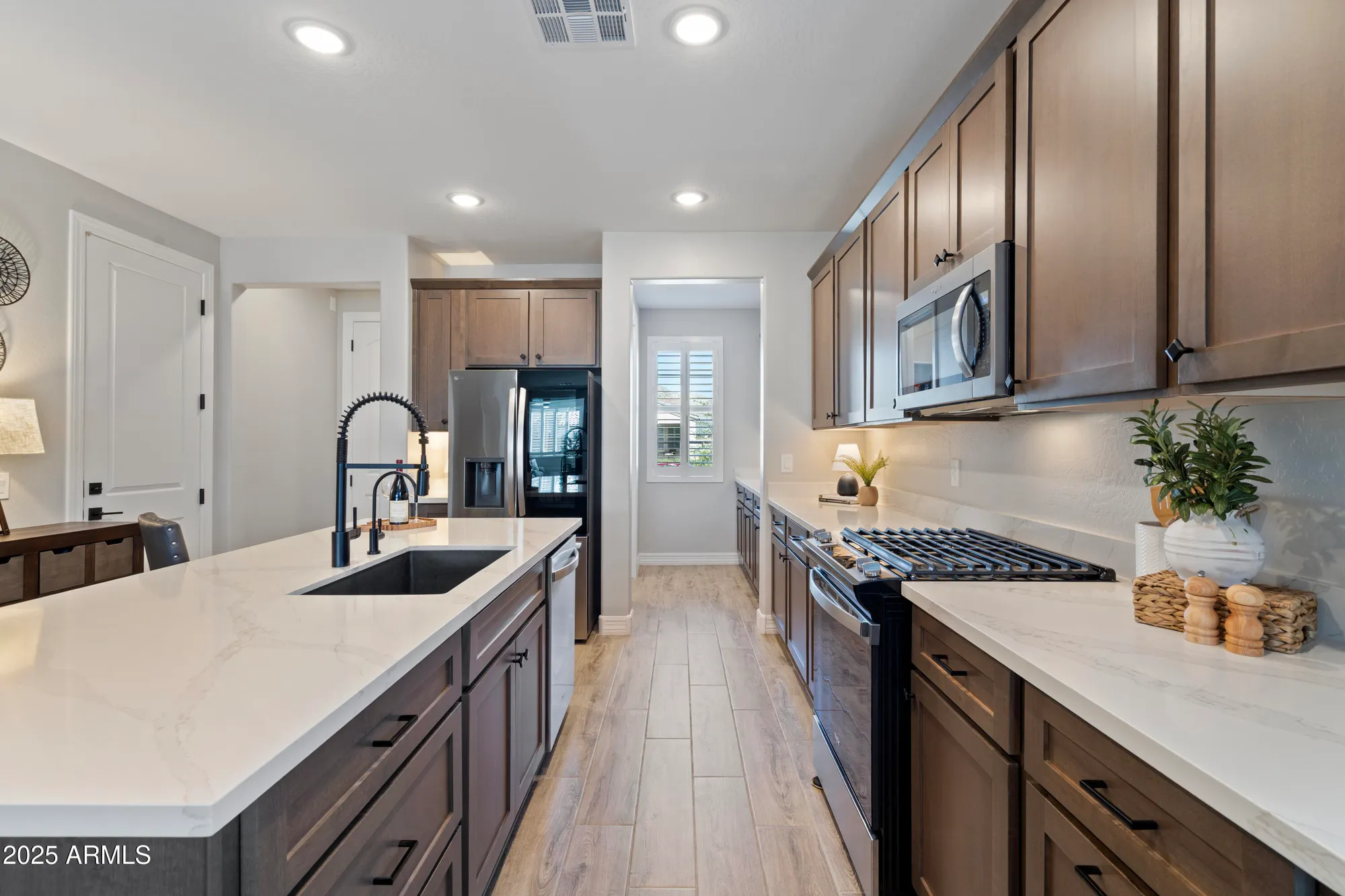 Property Slideshow image 11 of 56 | 20627 w luke ave, Buckeye, AZ, 85396