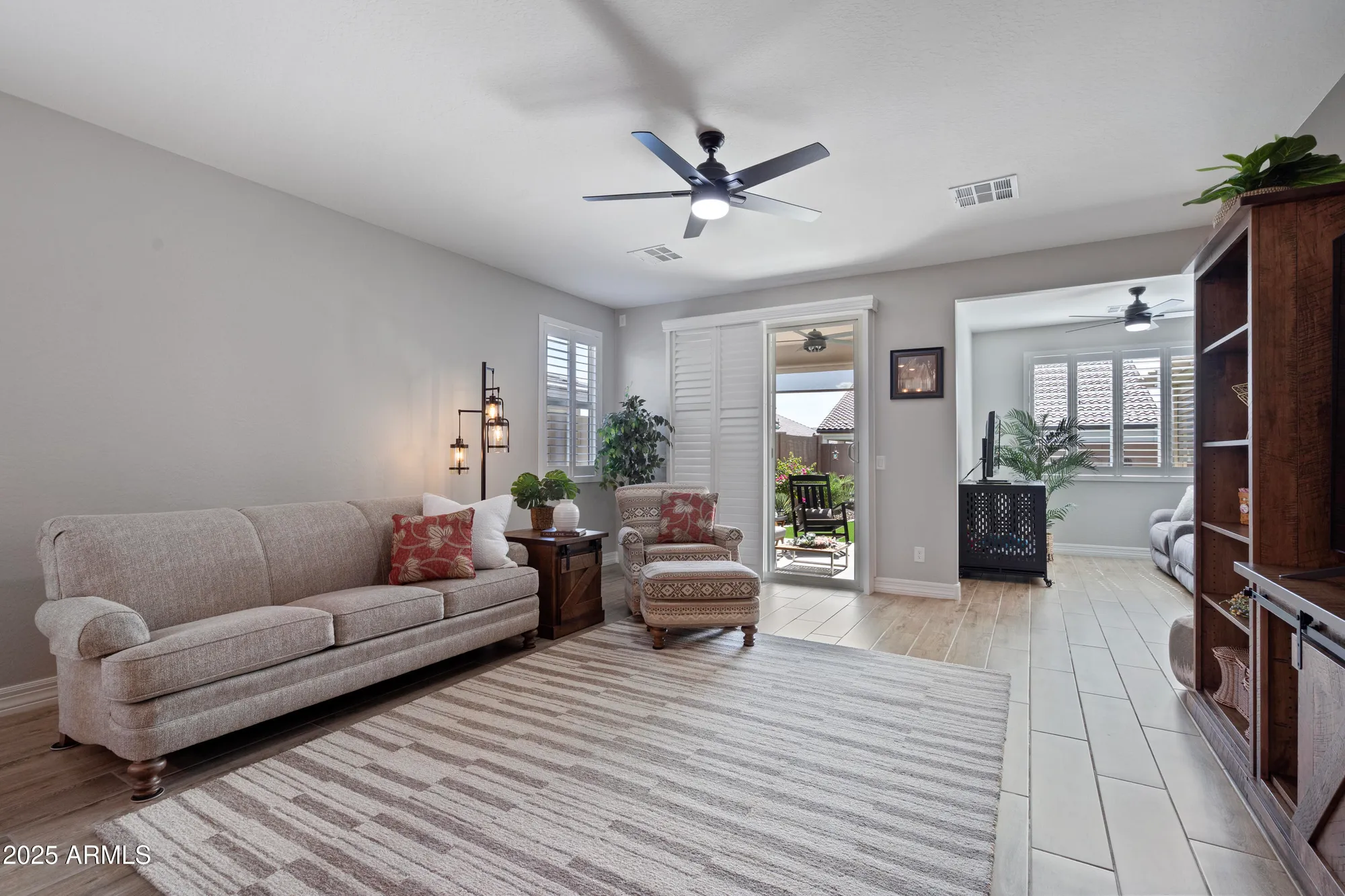 Property Slideshow image 19 of 56 | 20627 w luke ave, Buckeye, AZ, 85396