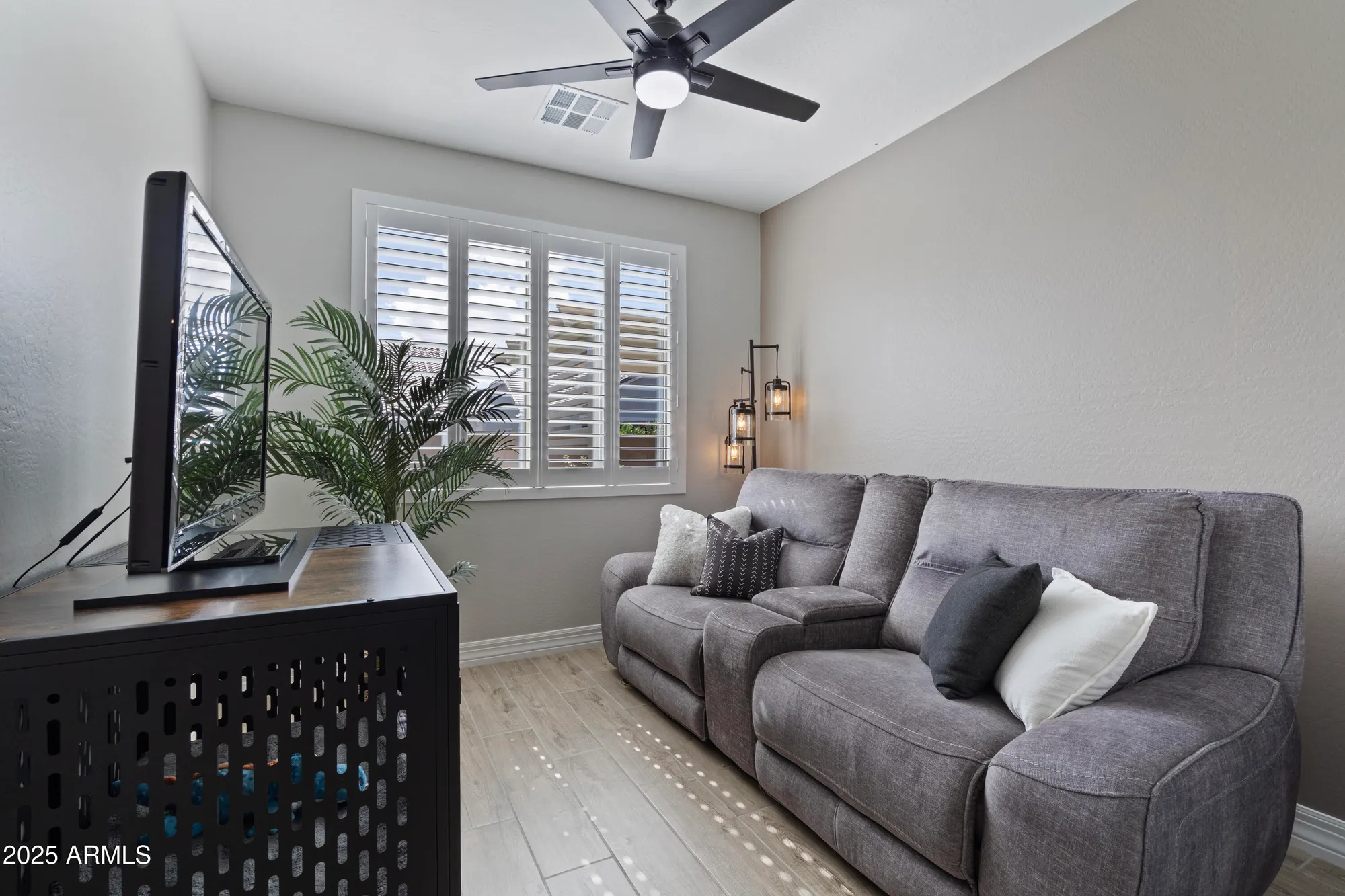 Property Slideshow image 23 of 56 | 20627 w luke ave, Buckeye, AZ, 85396