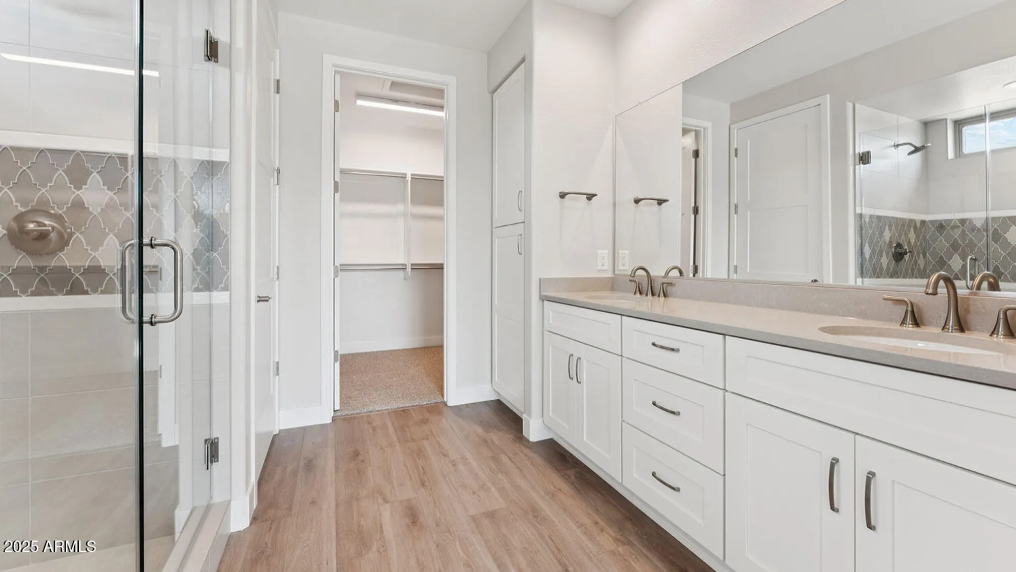 Property Slideshow image 10 of 16 | 16729 w sheila ln, Goodyear, AZ, 85395