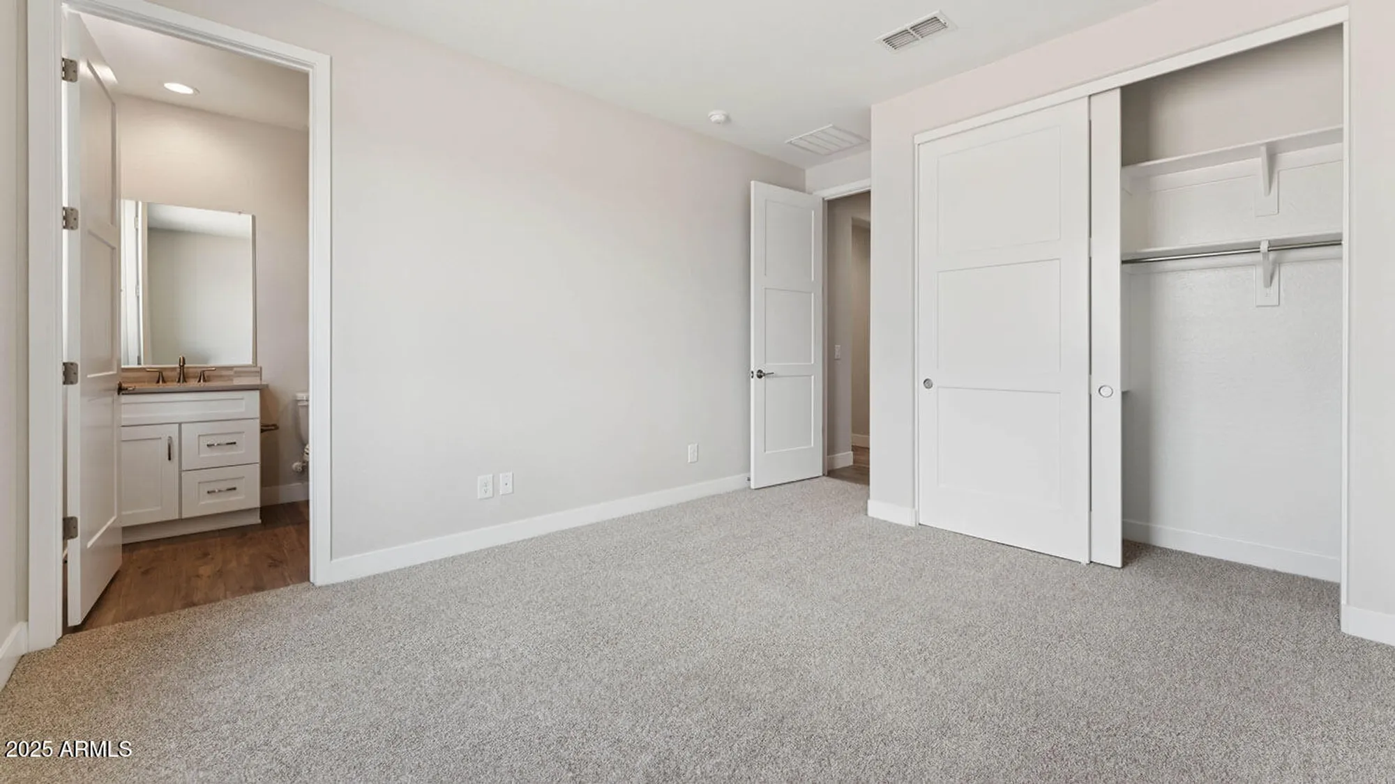 Property Slideshow image 12 of 16 | 16729 w sheila ln, Goodyear, AZ, 85395