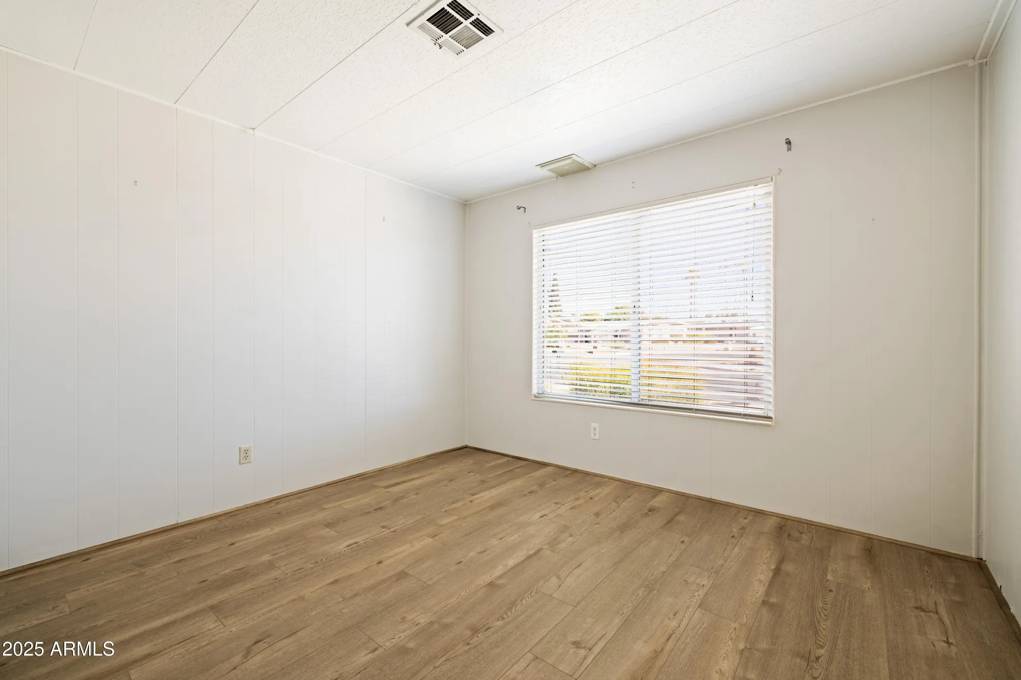 Property Slideshow image 22 of 27 | 25424 s montana ave, Sun Lakes, AZ, 85248