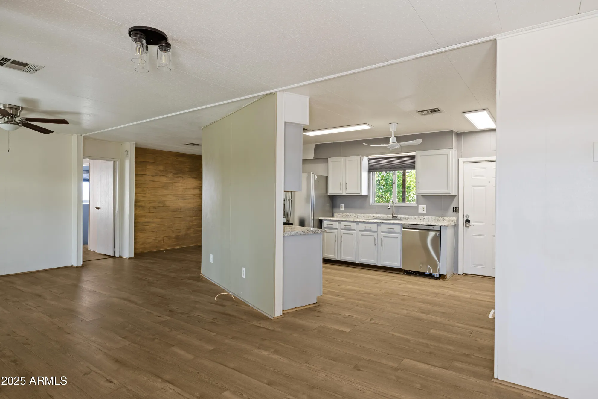 Property Slideshow image 13 of 27 | 25424 s montana ave, Sun Lakes, AZ, 85248