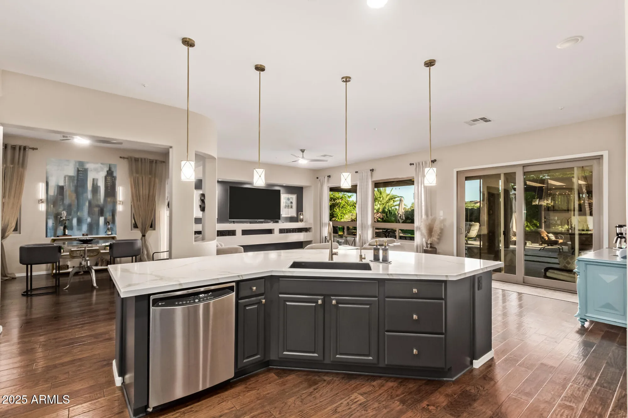 Property Slideshow image 8 of 43 | 12725 w dale ln, Peoria, AZ, 85383