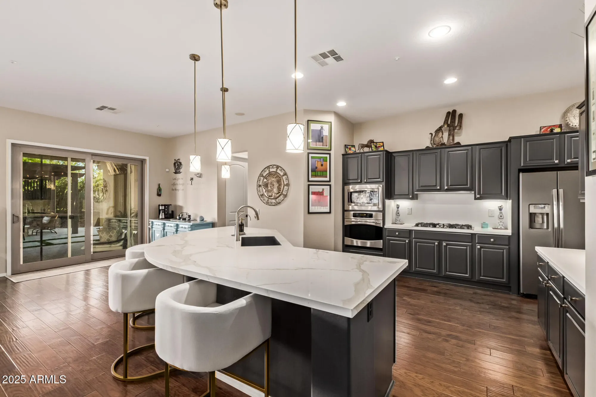 Property Slideshow image 7 of 43 | 12725 w dale ln, Peoria, AZ, 85383