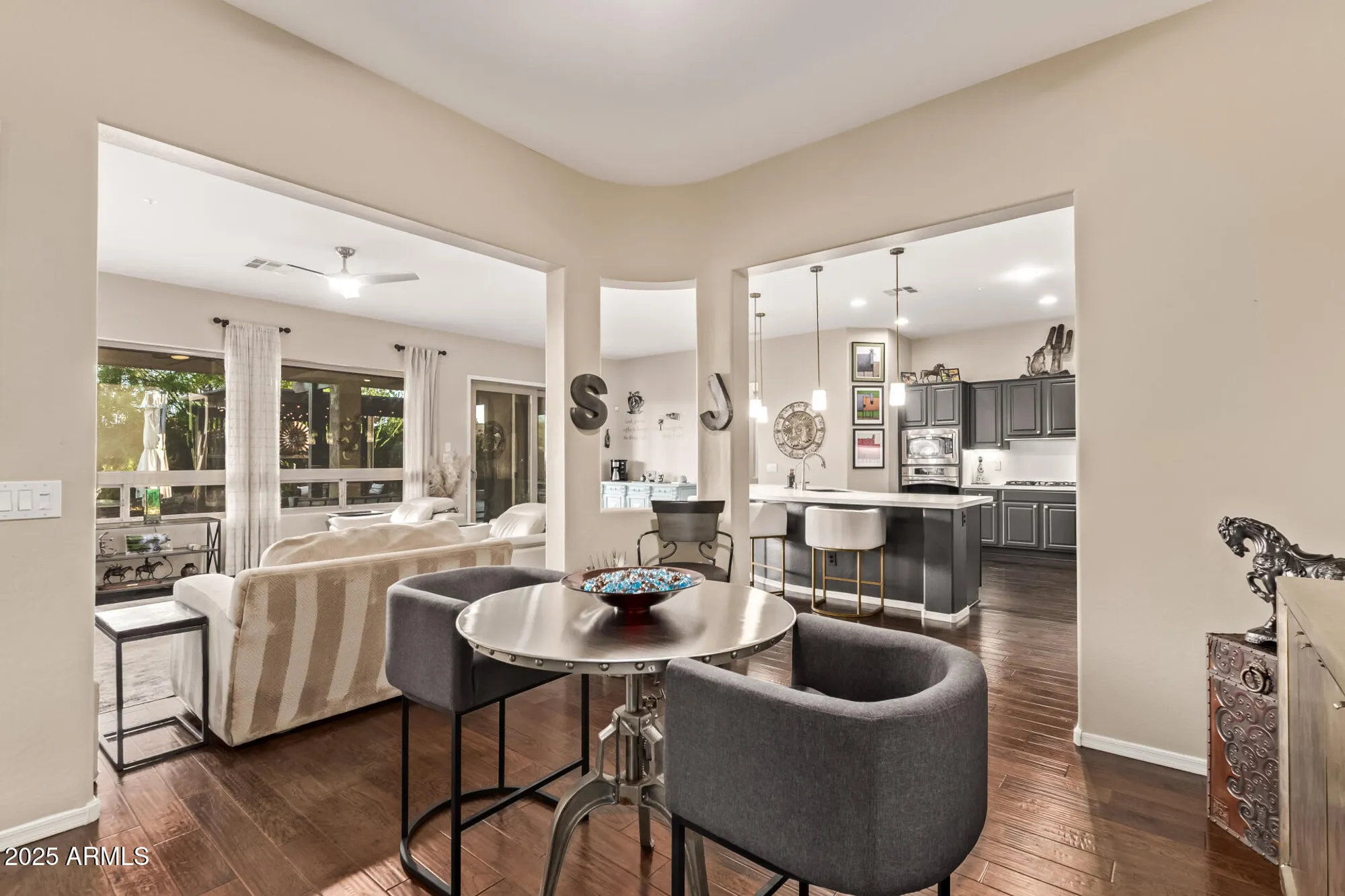 Property Slideshow image 17 of 43 | 12725 w dale ln, Peoria, AZ, 85383