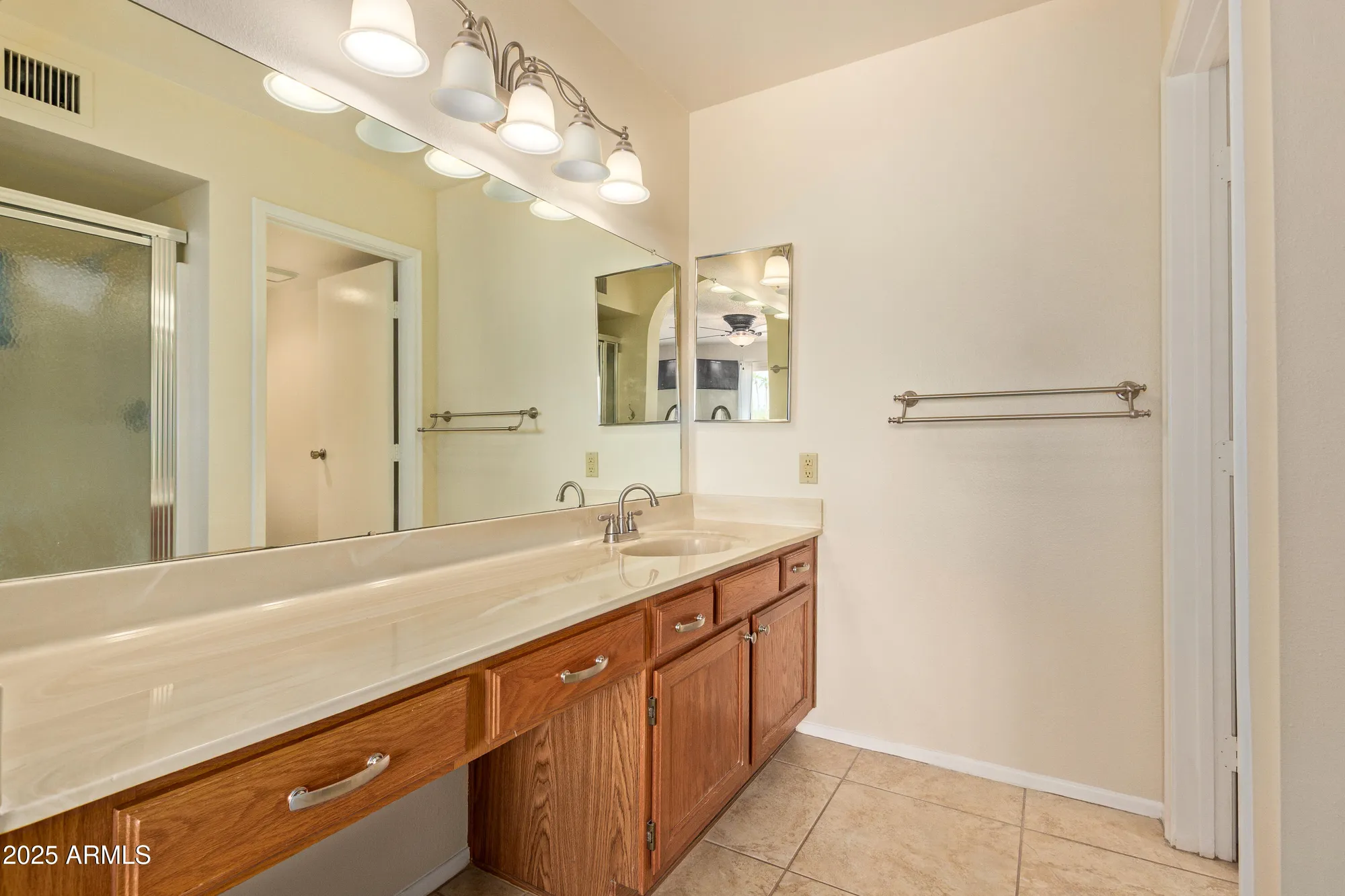 Property Slideshow image 15 of 24 | 7822 e park view dr, Mesa, AZ, 85208